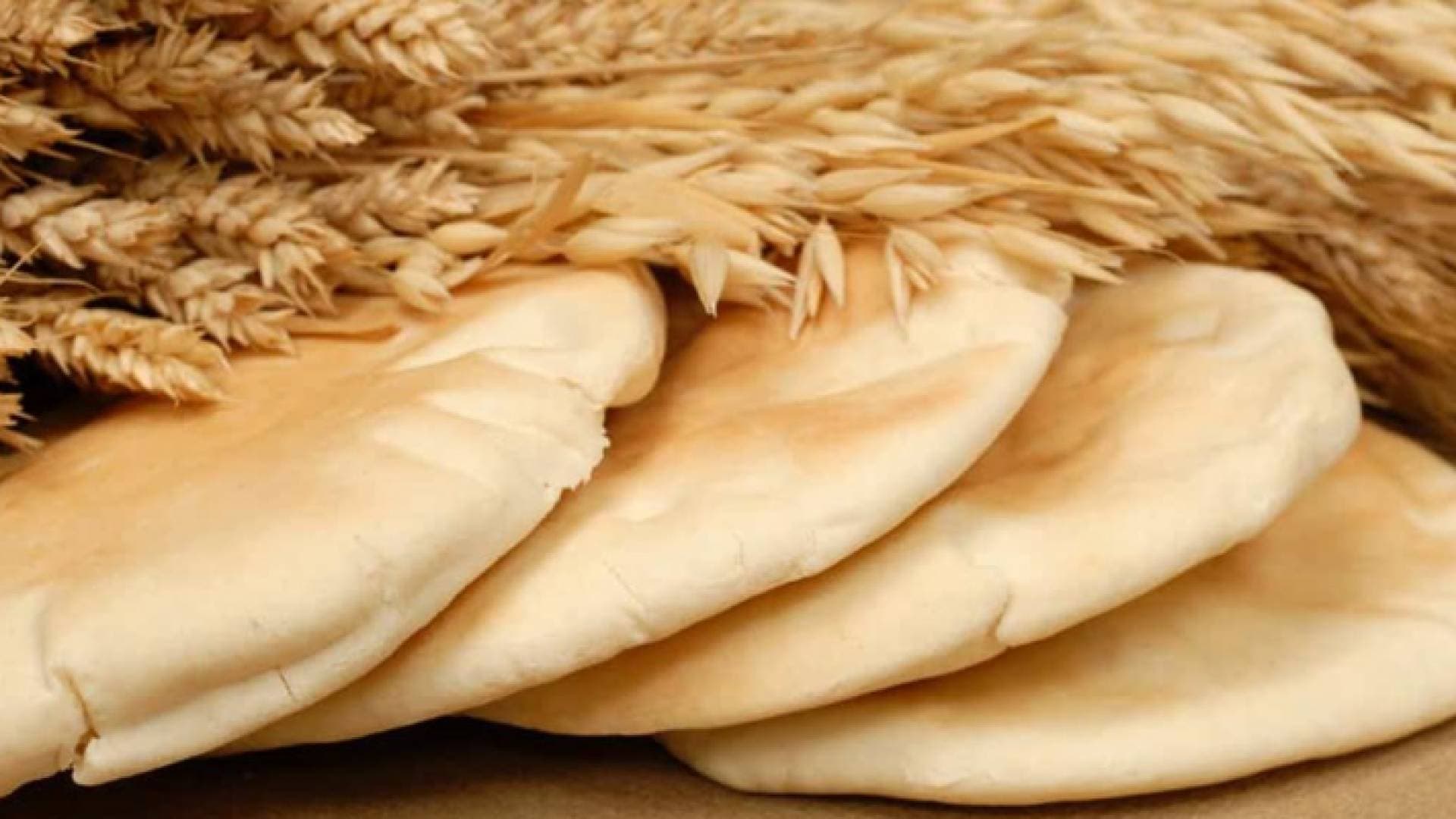 خبراء تغذية يحذرون محبي الخبز