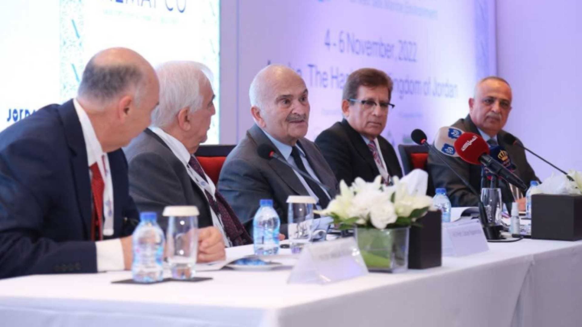 الأمير الحسن يؤكد ضرورة التعاون الإقليمي والدولي للمحافظة على بيئة البحر الأحمر