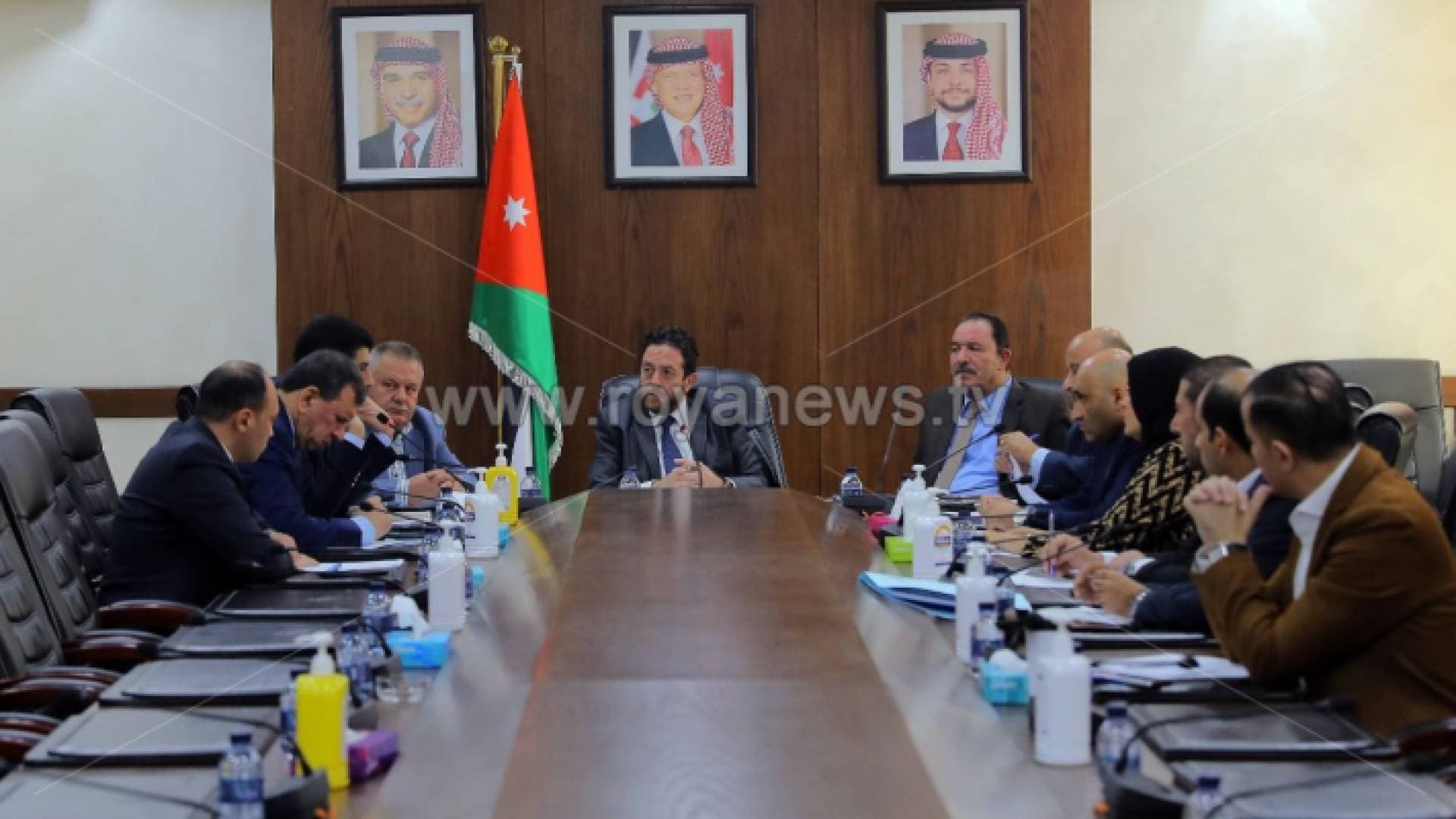"الصحة النيابية" تتعهد بتحسين قطاع الصحة للمواطنين