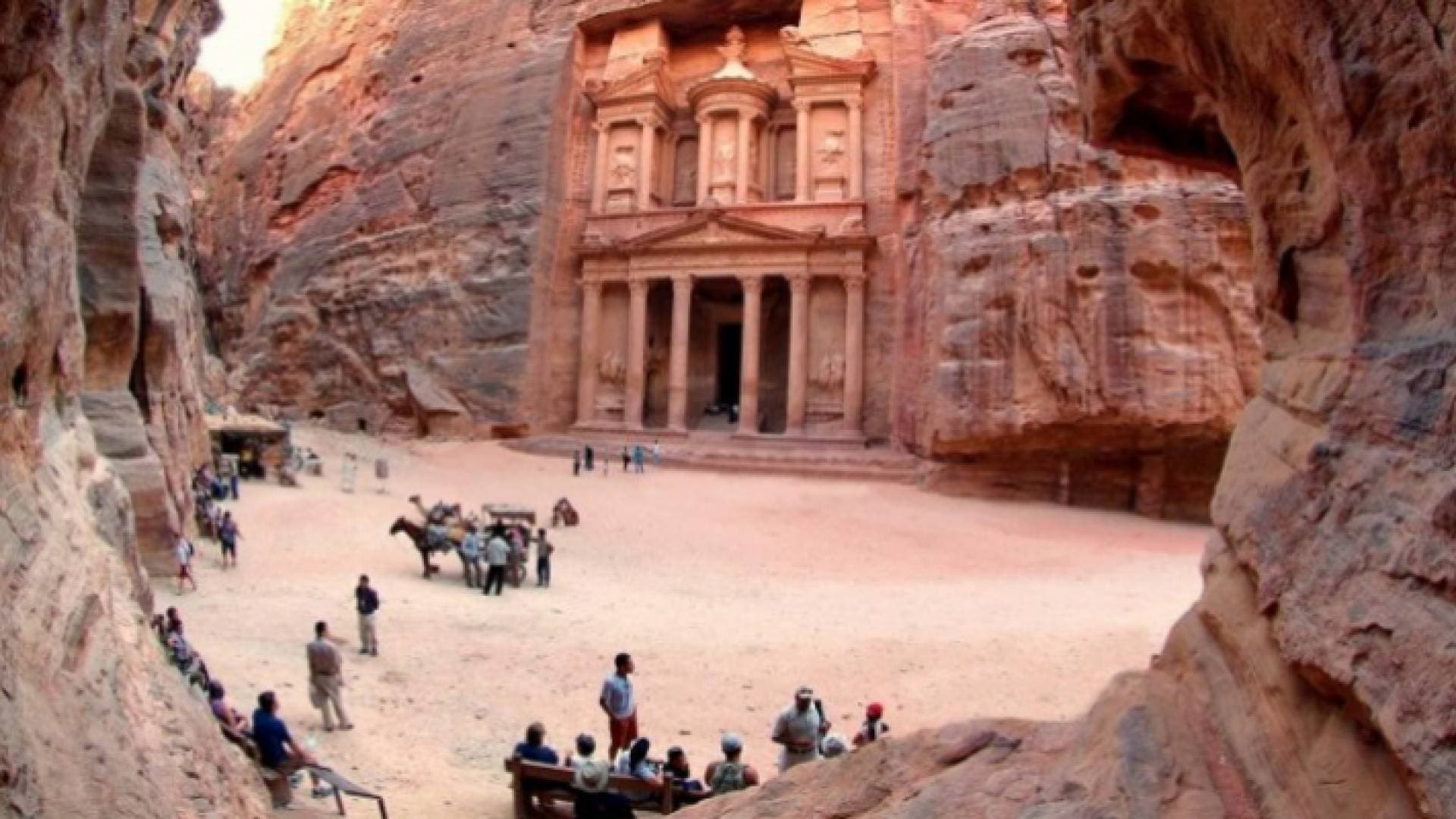 ٥,٨١٦ مليار دولار الدخل السياحي الأردني في العام الماضي