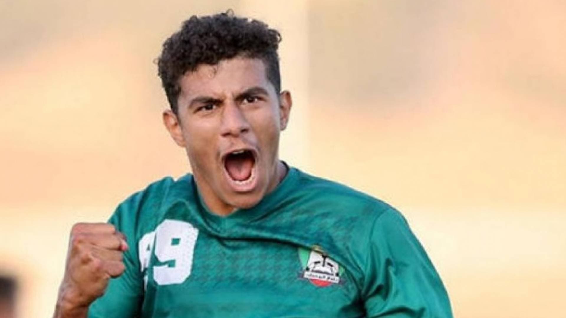 نجم الوحدات بطلا في ألعاب القوى