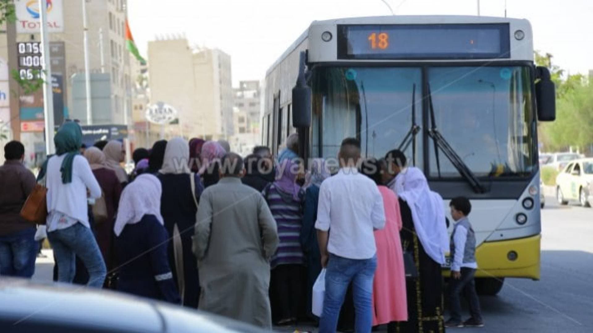 الحكومة: النقل العام في الأردن يشكل هاجسا يؤرق حياة النساء اليومية