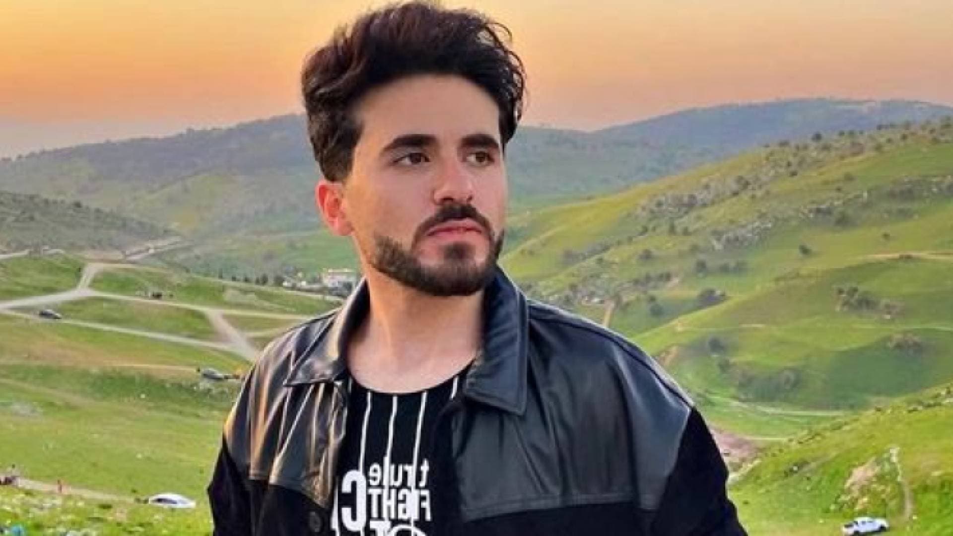 أيمن العلي يعلن إصابته بالسرطان ونشطاء يدعون له - صور