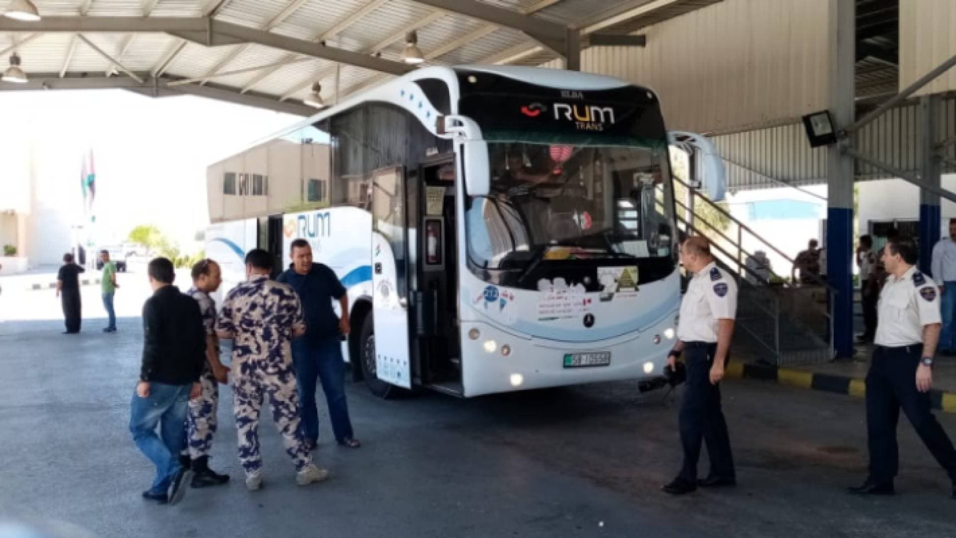الأمن العام: وصول ٣١ حافلة على متنها ألف حاج إلى حدود المدورة