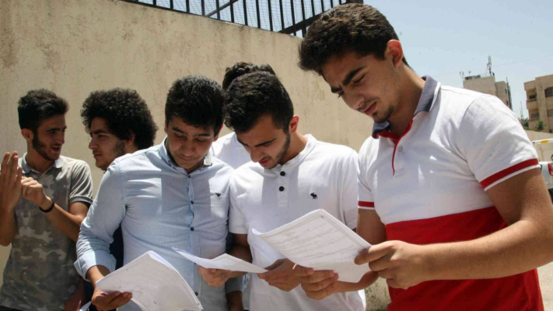 ما الذي حدث في اختبار الرياضيات لطلبة التوجيهي؟ خبراء يجيبون