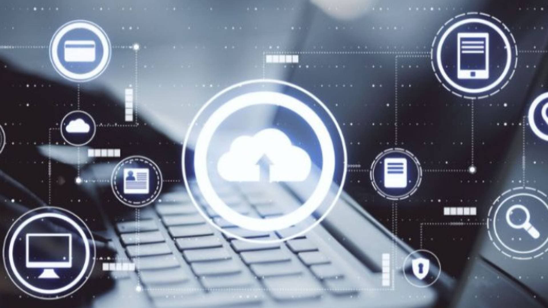 الحكومة: أتمتة حزمة خدمات متعلقة بالتأشيرات والإقامات
