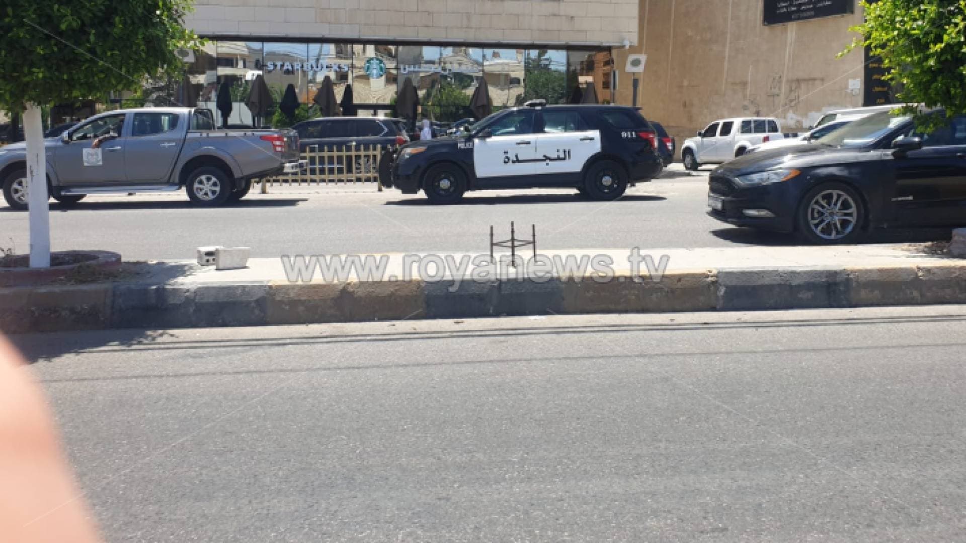 تفاصيل تعرض فتاة لإطلاق نار على يد خطيبها السابق في إربد - فيديو