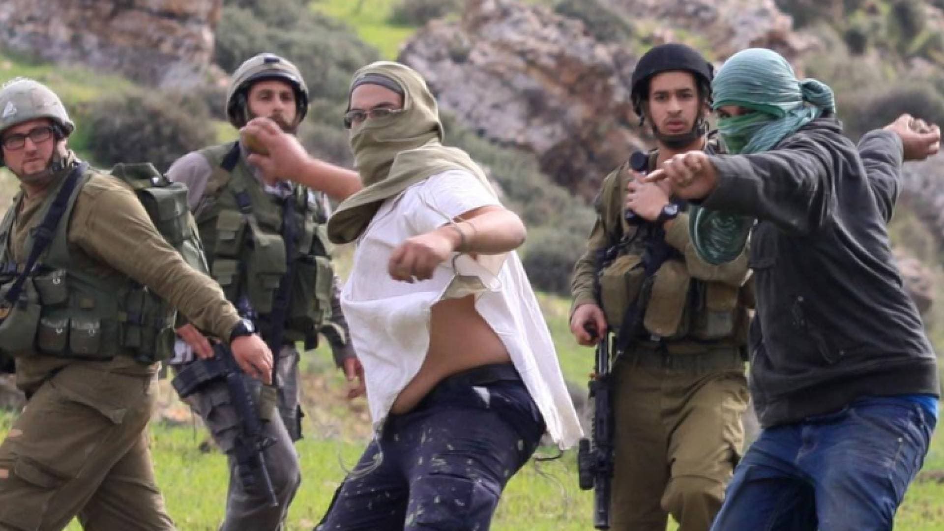إصابة ٣ فلسطينيين في اعتداءات لمستوطنين عليهم في القدس