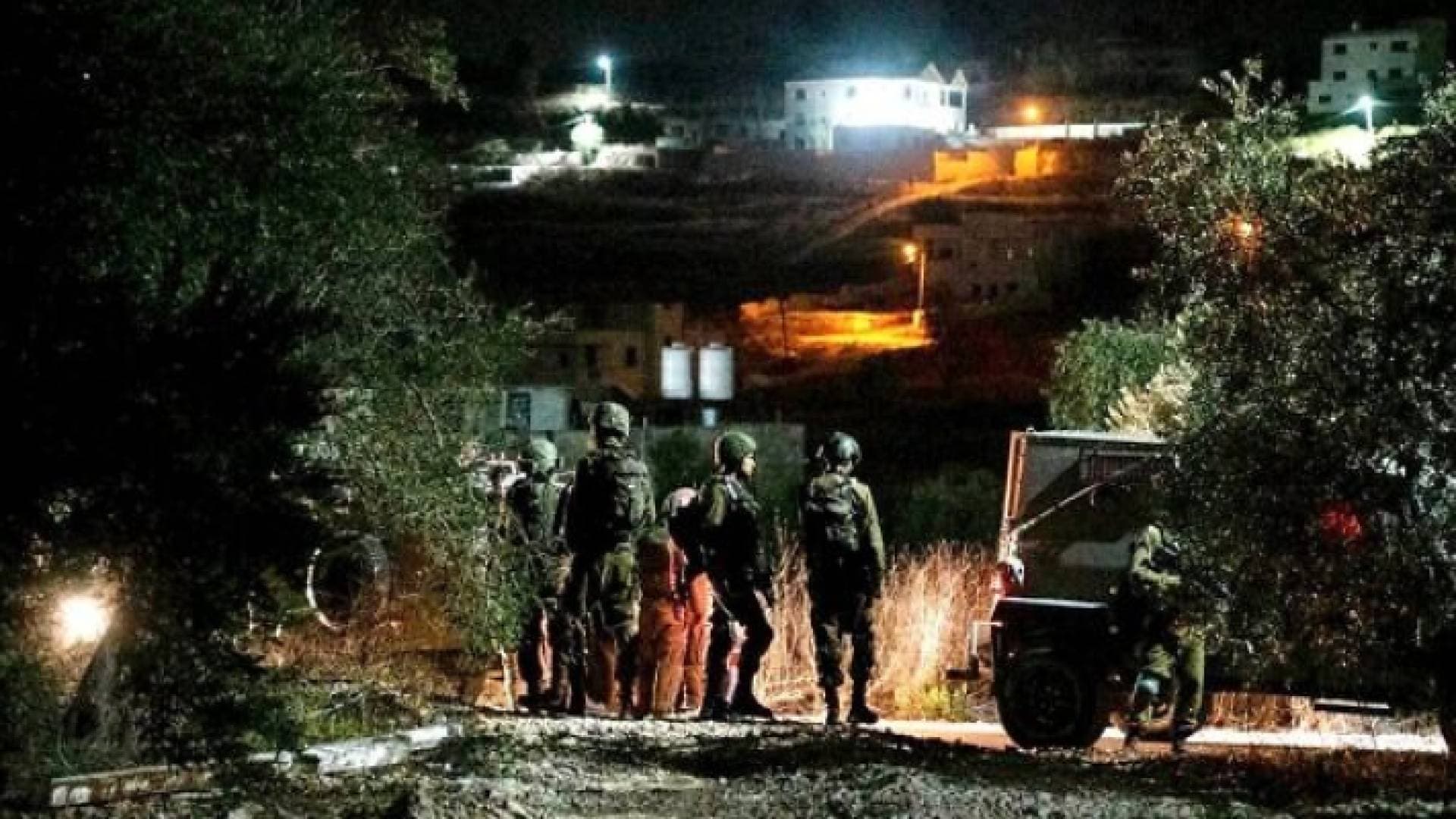 إصابة فلسطينيين خلال اقتحام الاحتلال المنطقة الشرقية في نابلس