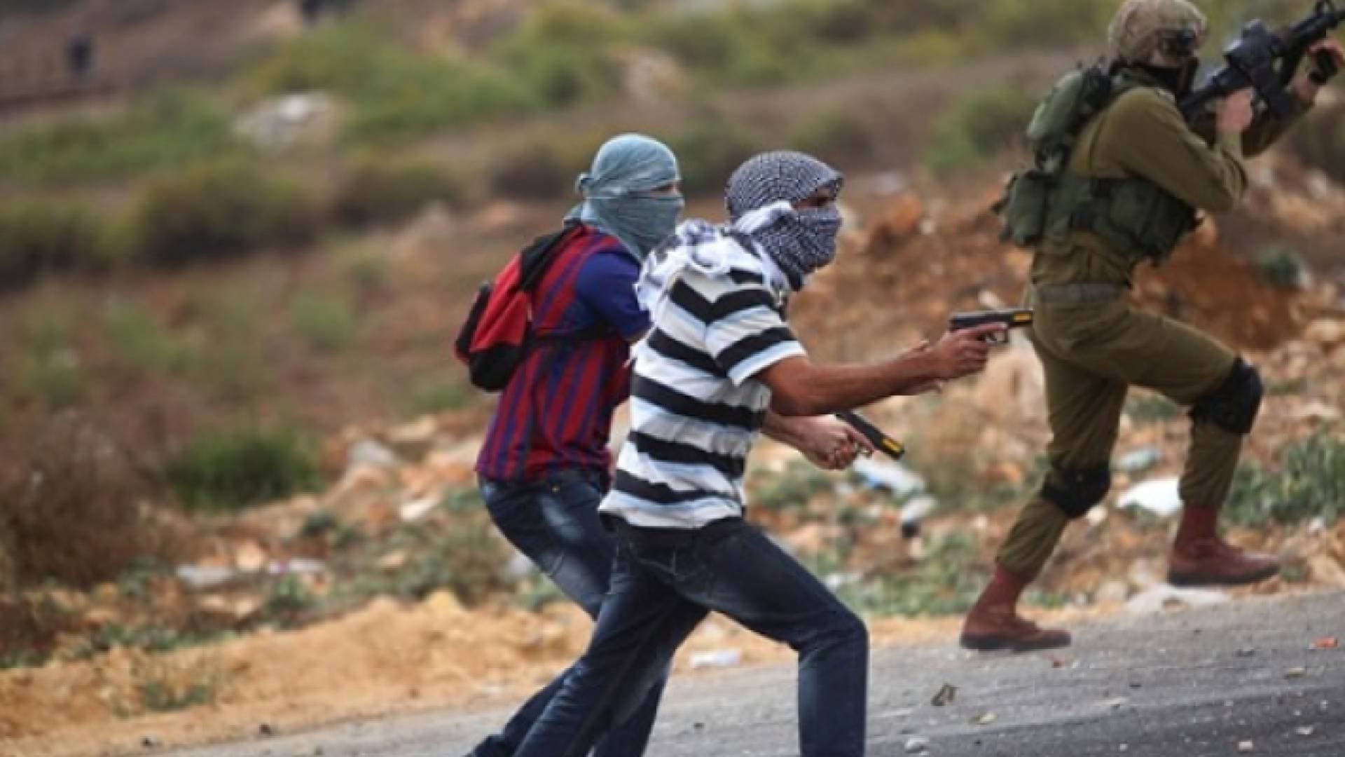مراسل "رؤيا": قوات خاصة تختطف فلسطينيا من مفترق عرابة جنوب جنين