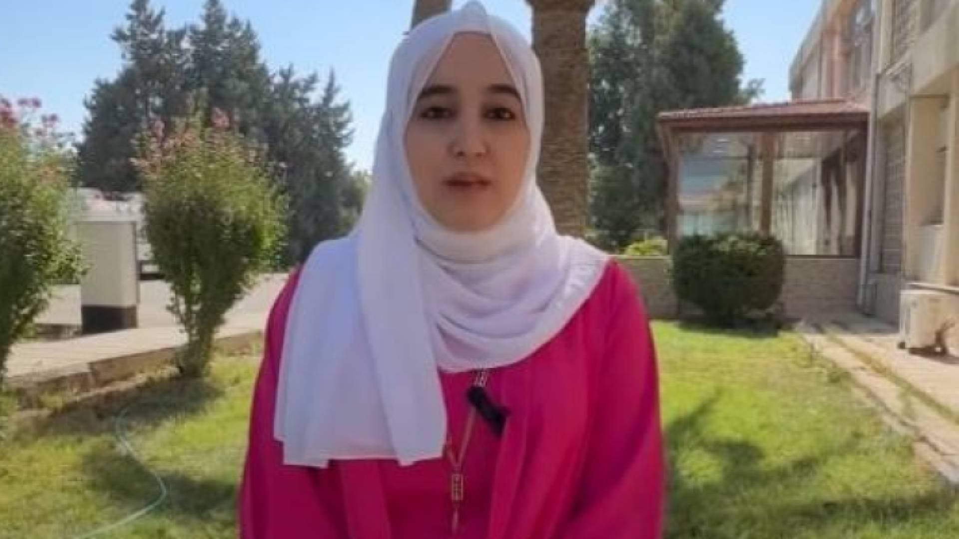 بمعدل ٩٩.٤٥.. تفاعل كبير مع نجاح الطالبة رغد الدولات بالتوجيهي في إربد
