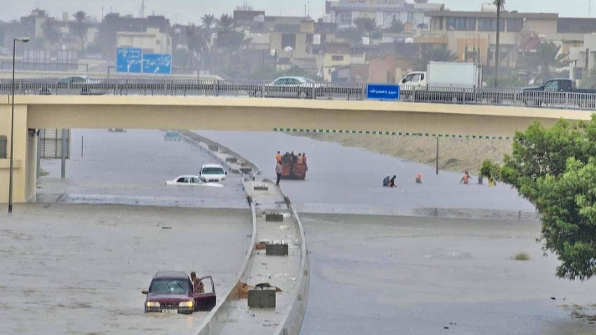 العاصفة "دانيال" تضرب مصر الاثنين وحالة طوارئ في ليبيا