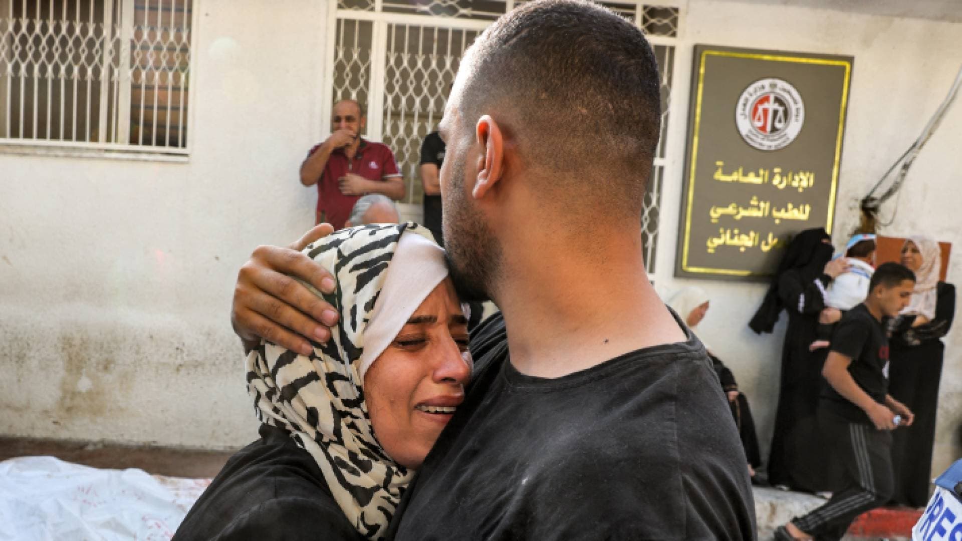 مدير المستشفيات في غزة: استشهاد أطفال حديثي الولادة بقصف الاحتلال على القطاع