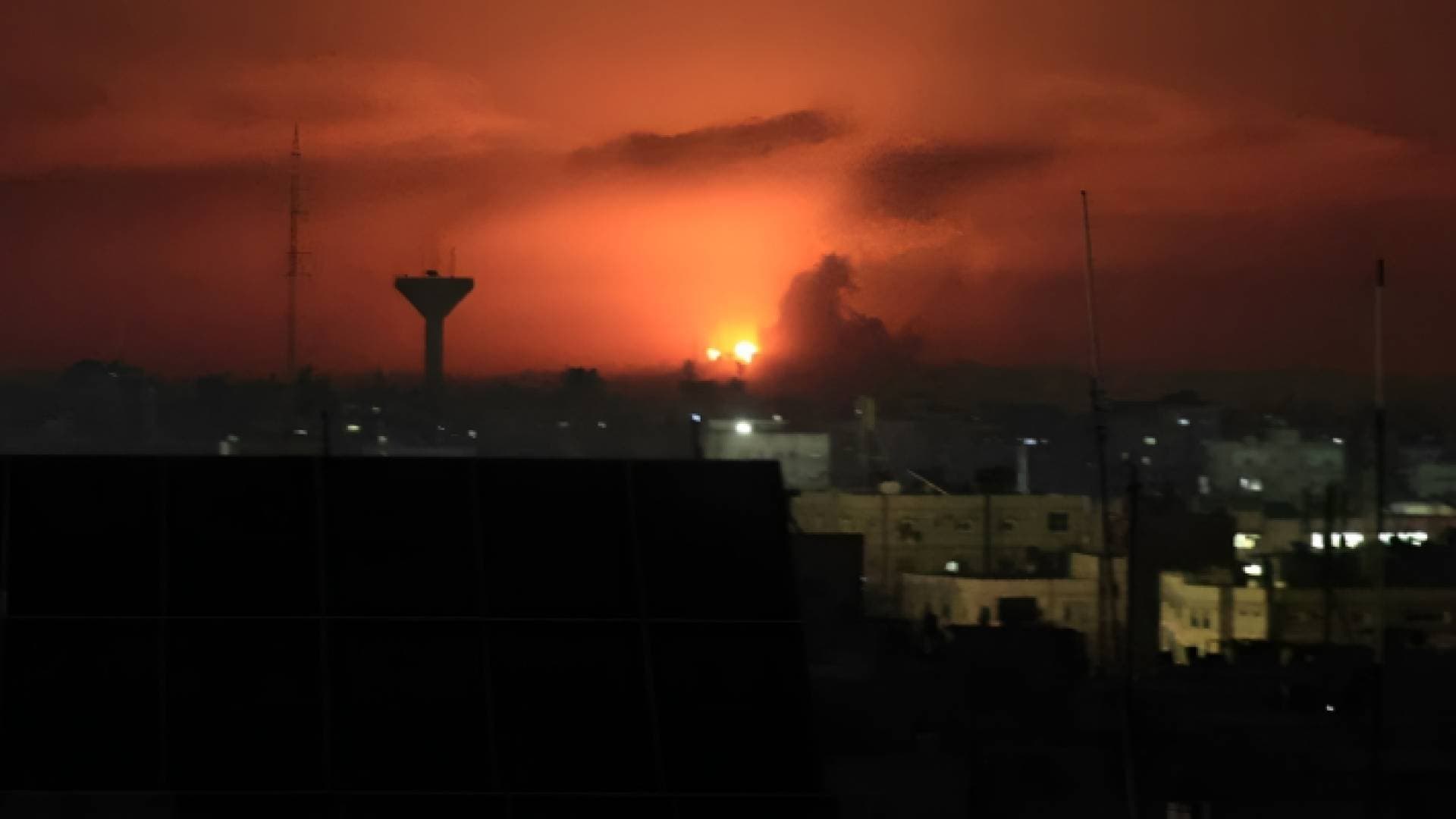 الهلال الأحمر الفلسطيني: فقدنا الاتصال بشكل كامل مع غرفة العمليات في قطاع غزة