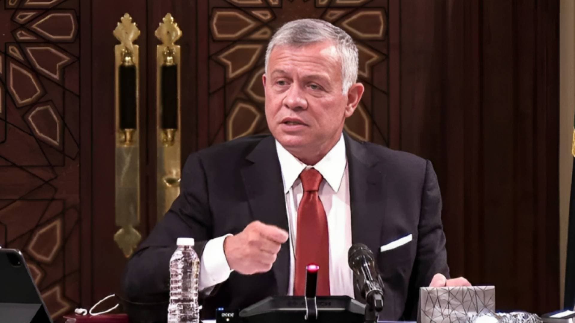 الملك يؤكد للمستشار الألماني ضرورة الوقف الفوري لإطلاق النار في غزة