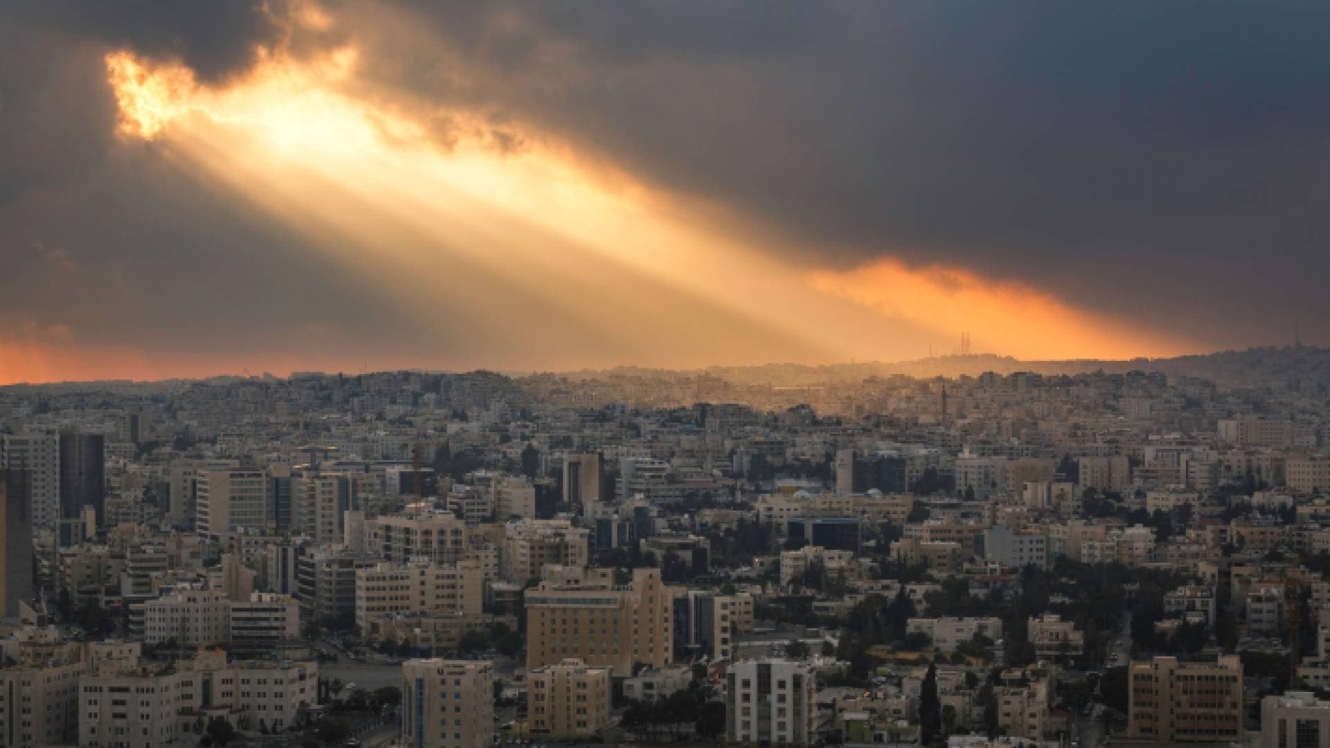 تقلبات جوية وحرارية كبيرة في الأردن الأسبوع القادم