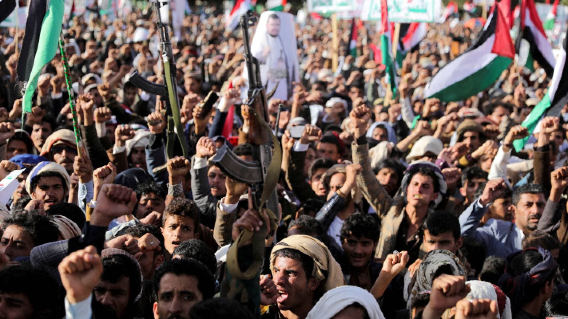 الحوثيون يهددون بعد تعرضهم للقصف.. "لن تمر من دون رد وعقاب"