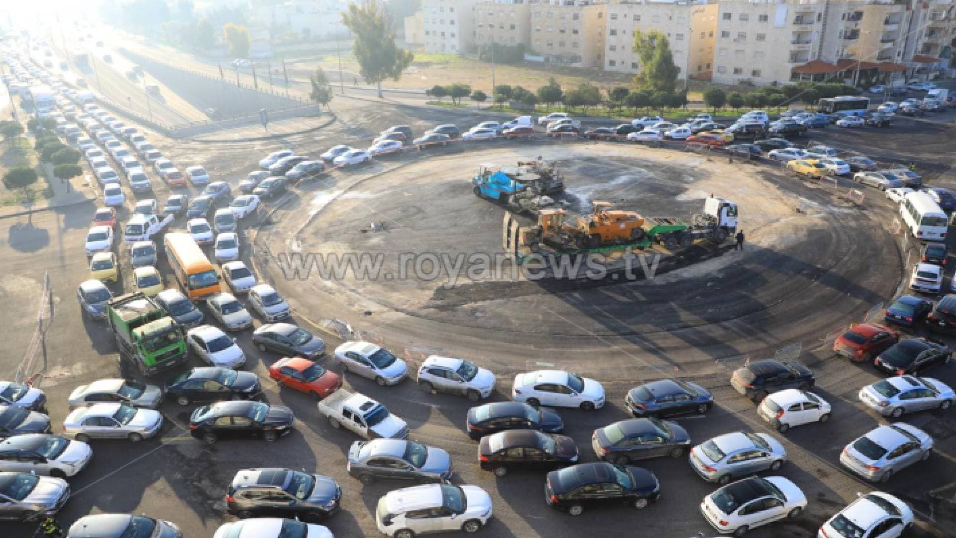 أزمات مرورية في عمان تزامنا مع بدء التدريس في الجامعات الحكومية - فيديو وصور
