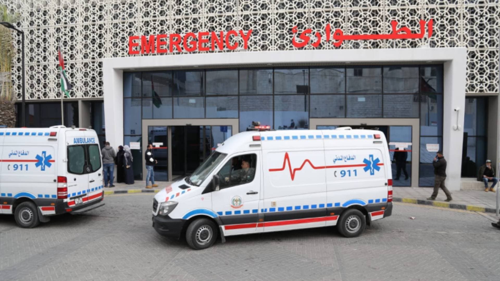 وفاة بحادث دعس على طريق إربد عمان و٣ إصابات على طريق المطار