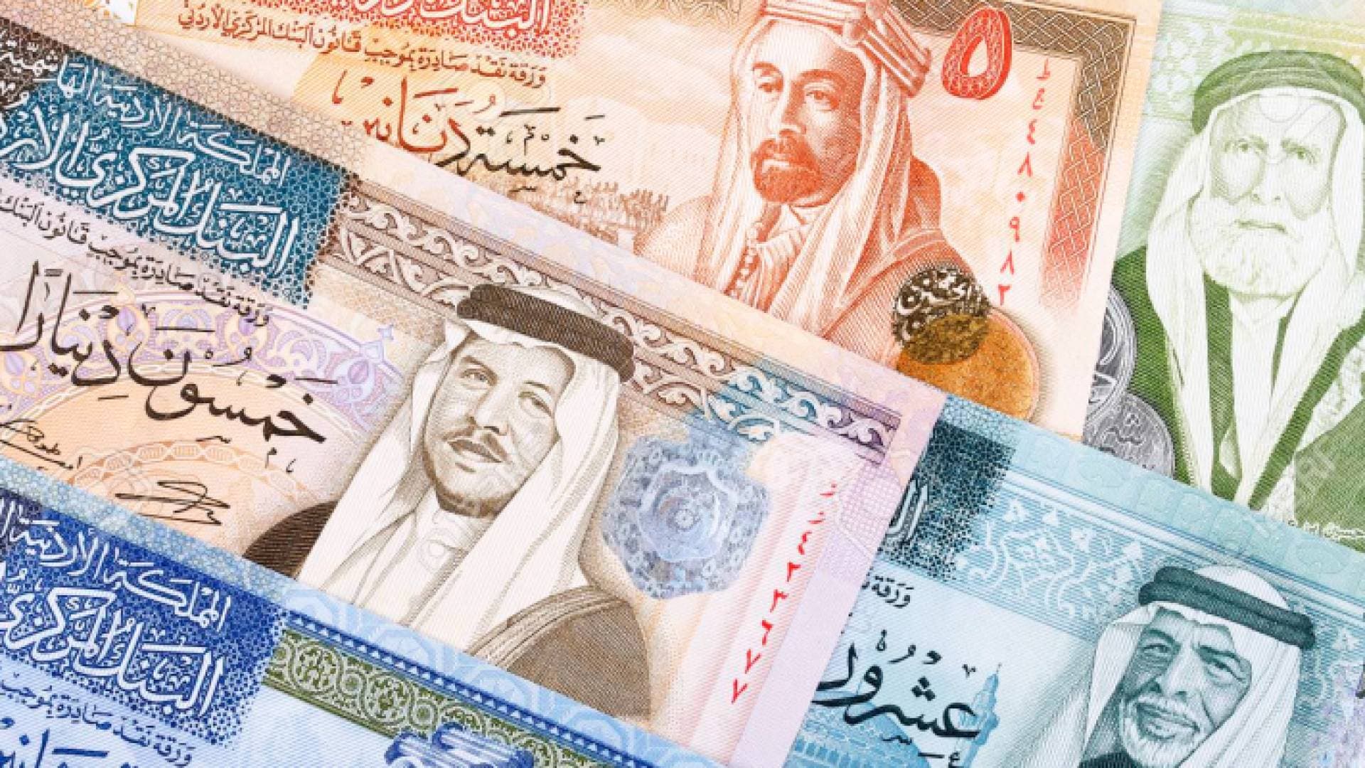 توقيف موظف جمارك بتهمة اختلاس عشرات آلاف الدنانير