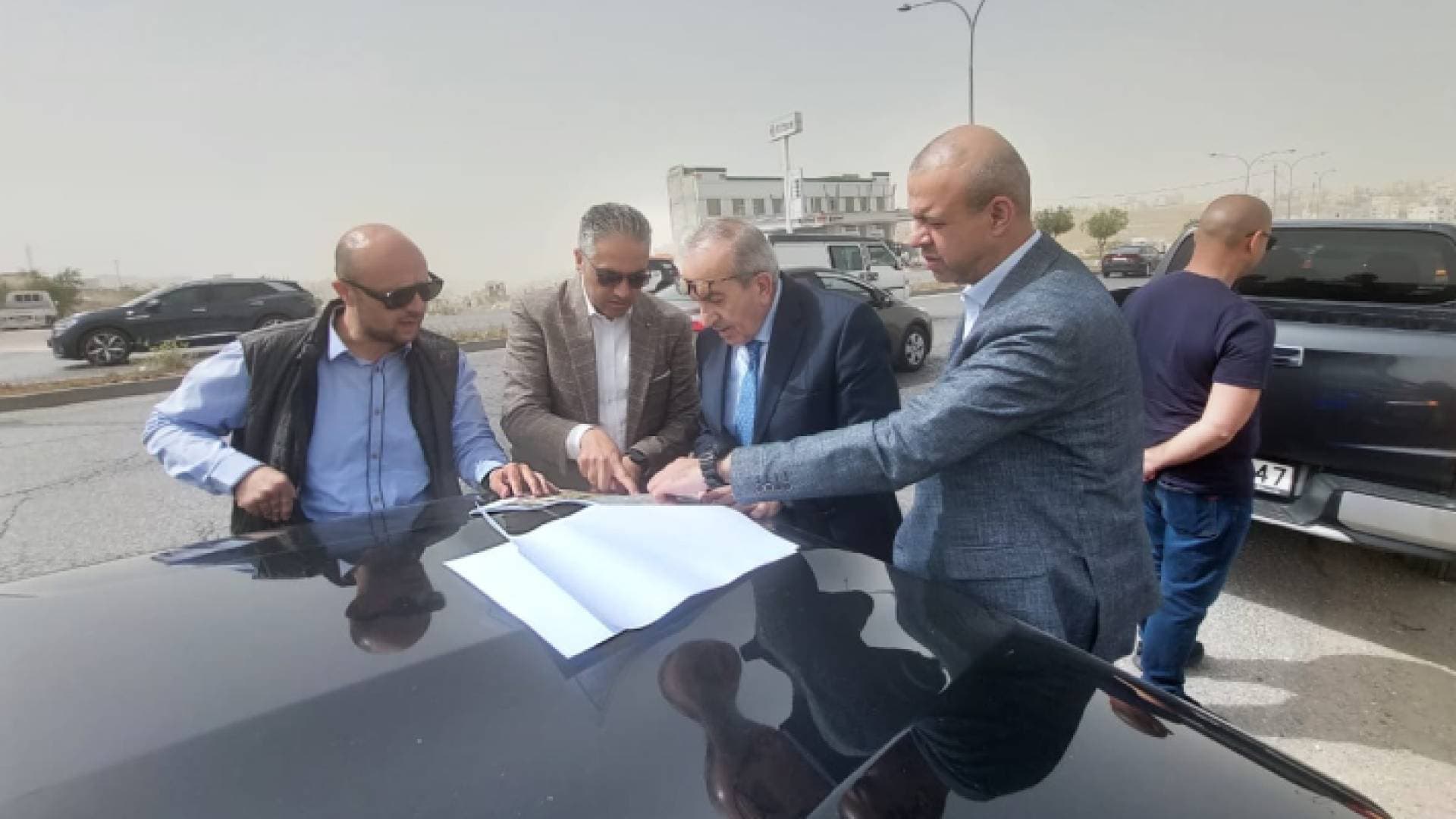 وزير الأشغال يعلن بدء الأعمال بمشروع تحسين وإعادة تأهيل طريق الحزام الدائري