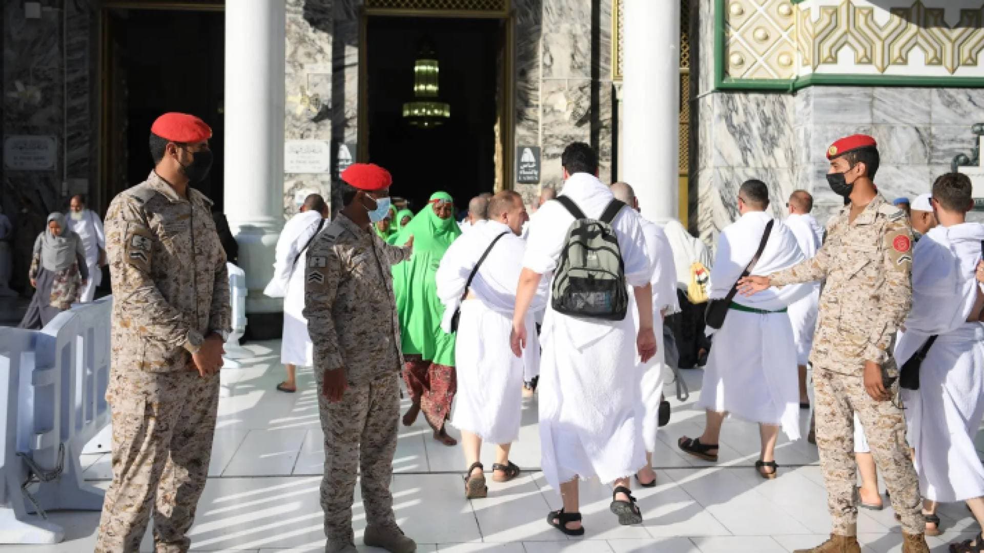 السلطات السعودية تنشر نقاط ارتكاز أمنية للتحقق من الحجاج غير النظاميين