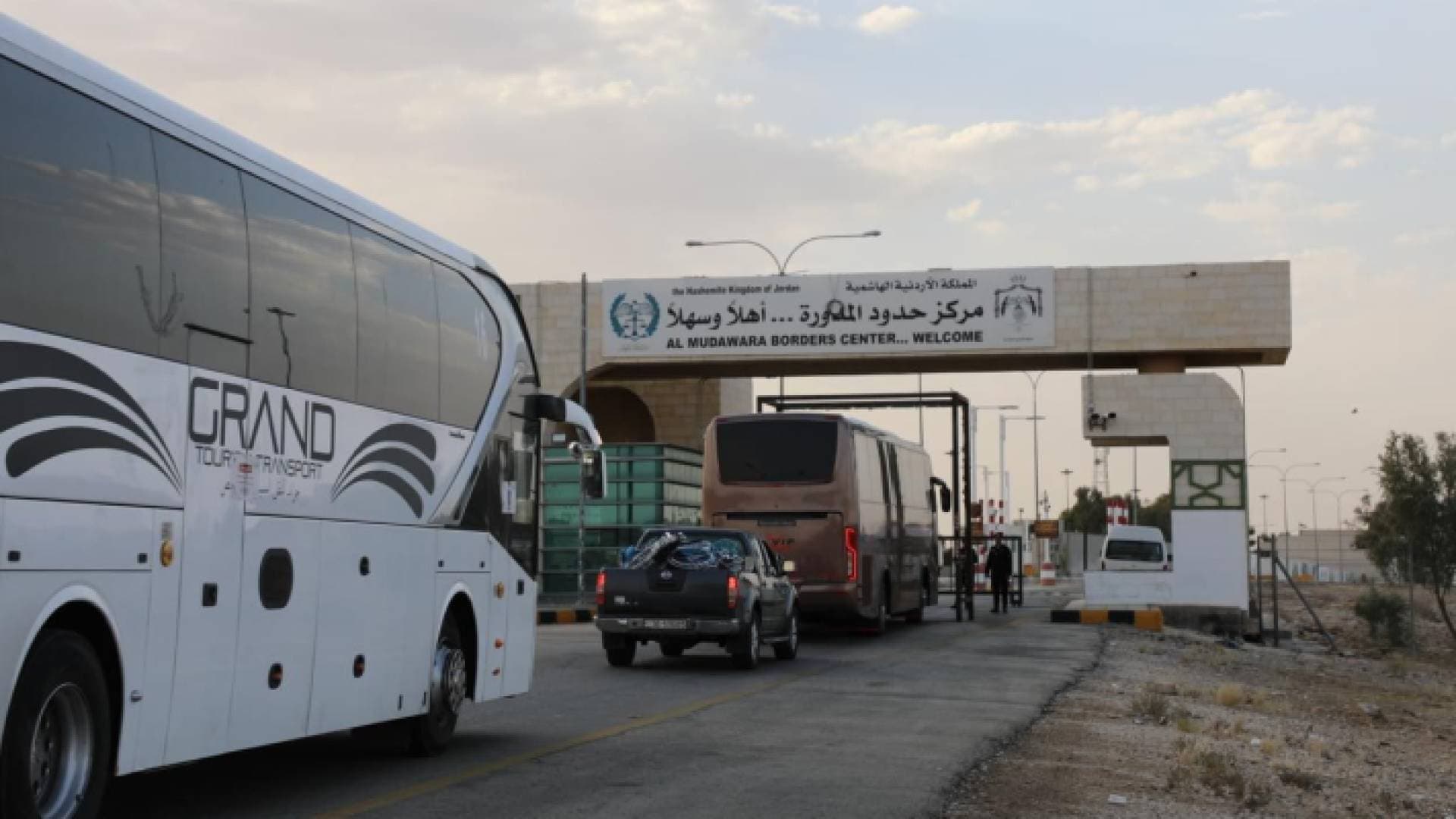 الأمن العام يواصل تسهيل استقبال الحجاج الأردنيين والعرب - صور وفيديو
