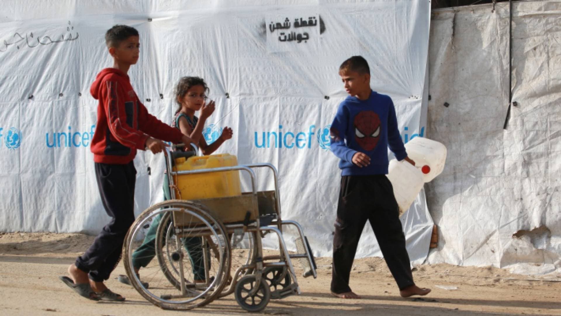 مفقودون ومحتجزون تحت الأنقاض.. ٢٠ ألف طفل غزي يواجهون مصيرا غير معلوم