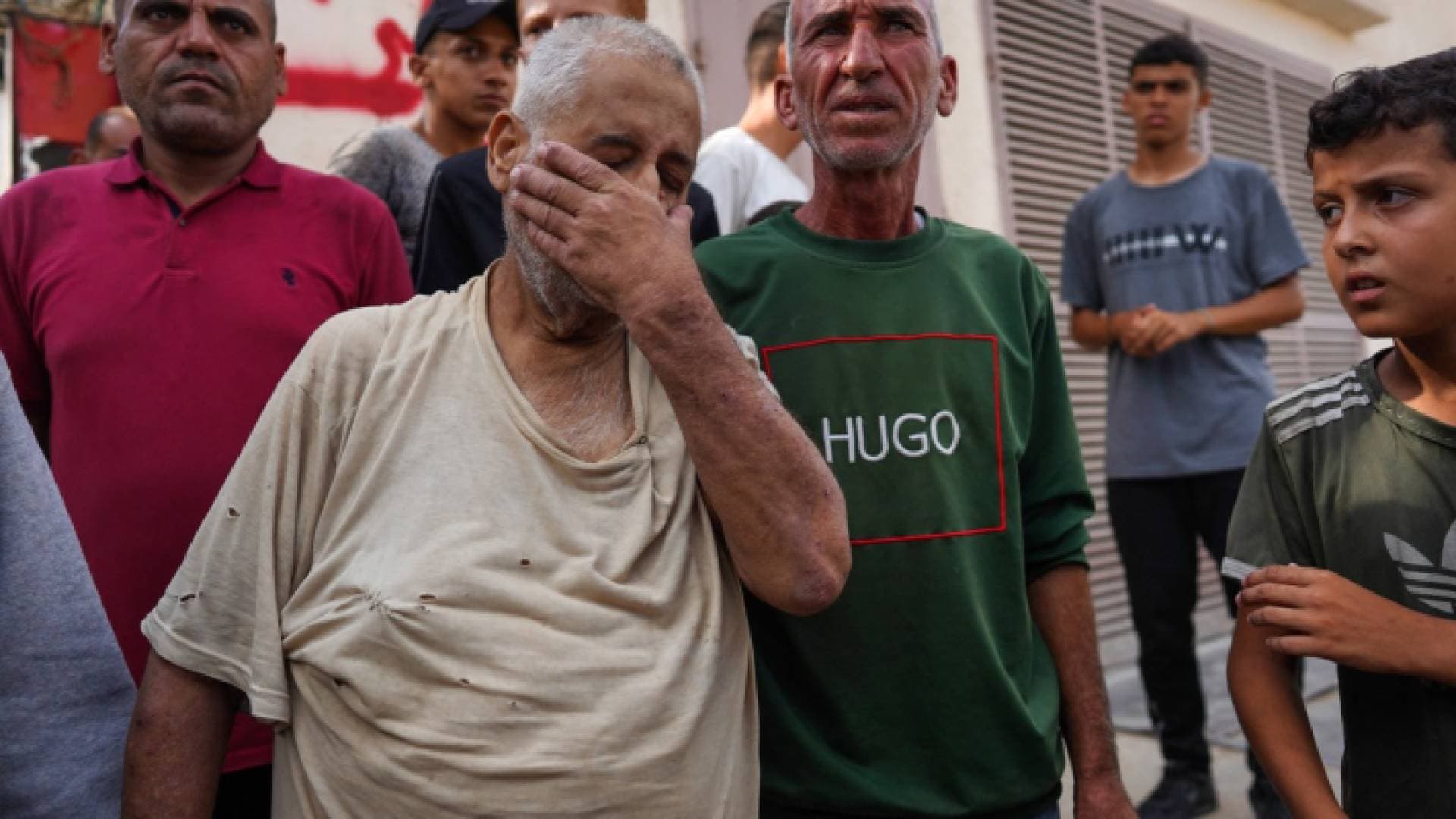 بالفيديو.. شهادات صادمة لأسرى فلسطينيين من قطاع غزة بينهم كبار سن