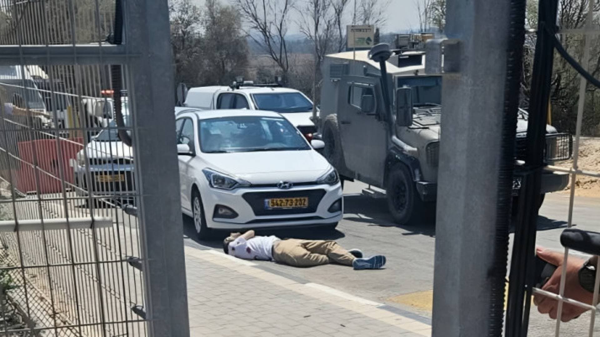 إذاعة جيش الاحتلال: منفذ عملية نتيف هعسراه كندي الجنسية - فيديو