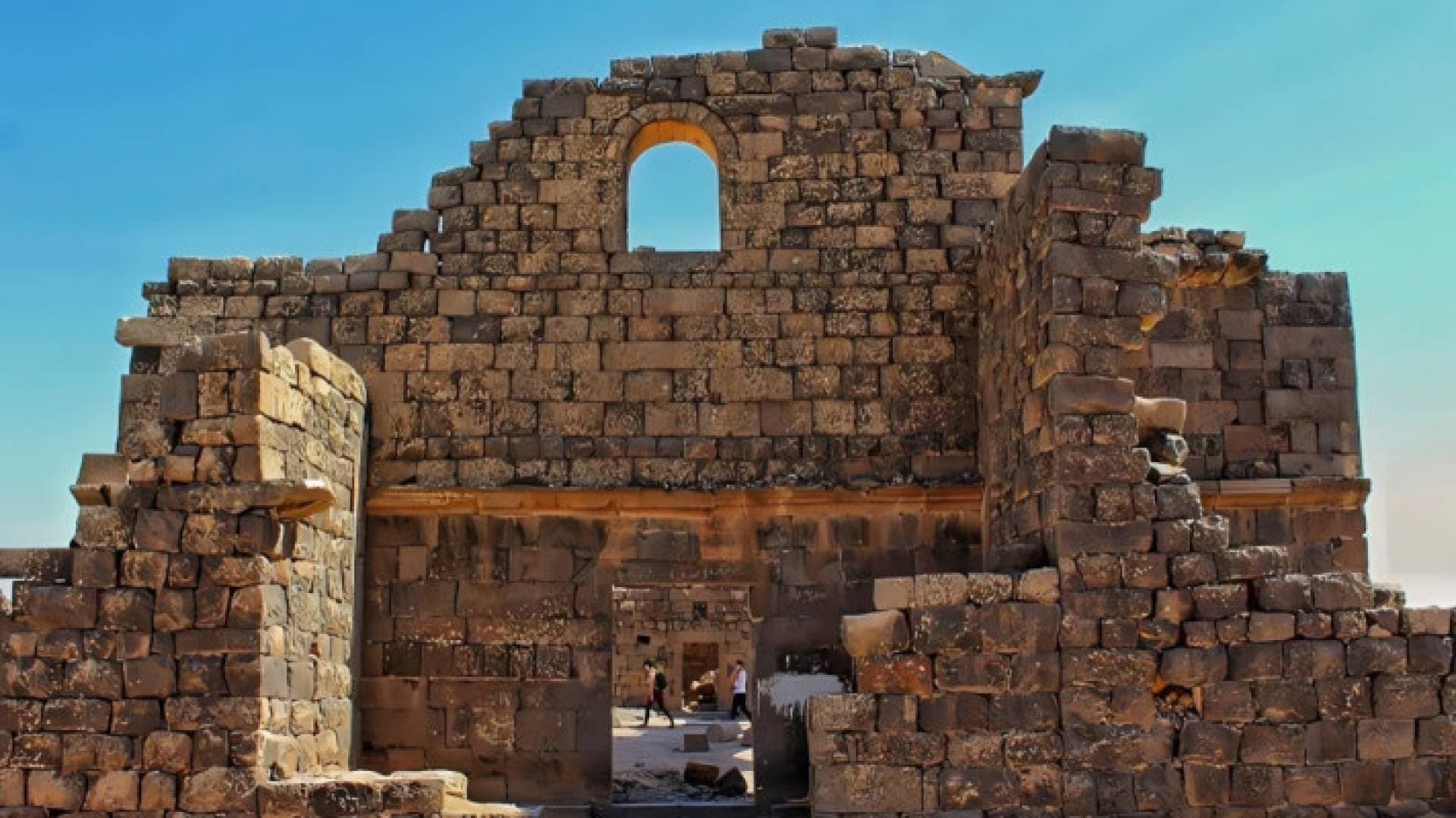 الجوهرة الأثرية التي أدرجت ضمن قائمة التراث العالمي.. ماذا تعرف عن أم الجمال؟