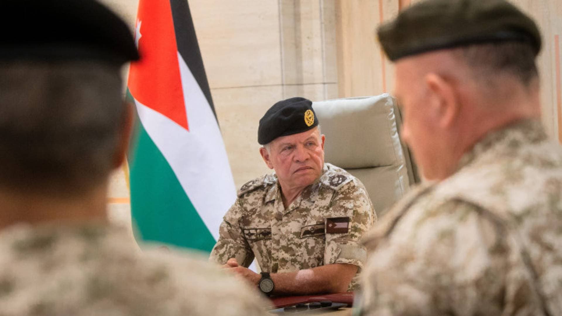 جلالة الملك يزور القيادة العامة للقوات المسلحة "فيديو"