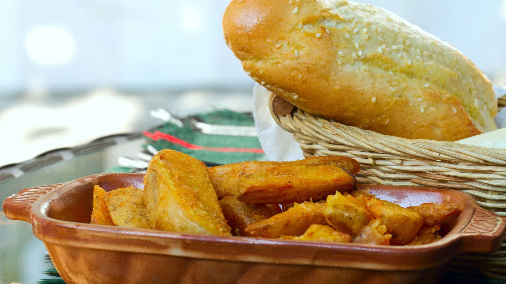 بطاطا أم خبز أم طبق أرز؟ خبيرة تغذية تكشف فوارق مذهلة