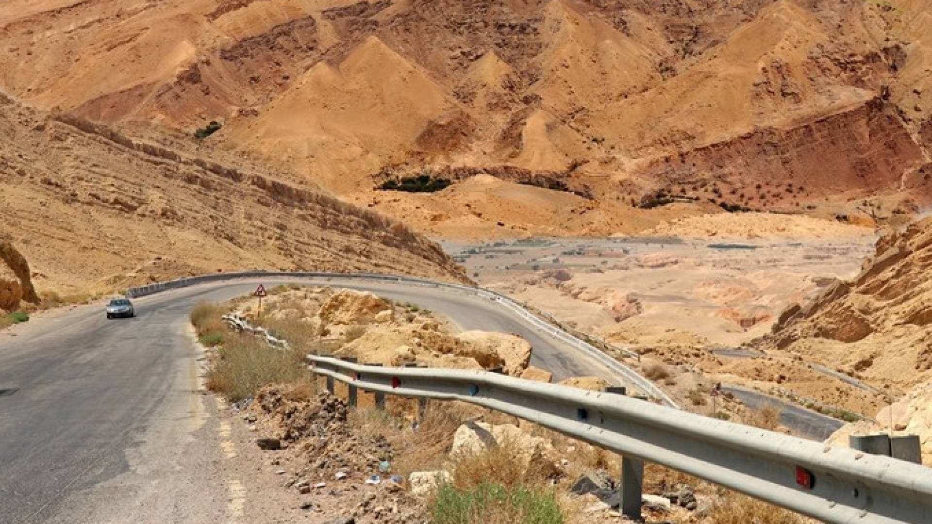 الأشغال تكشف عن مشاريع جديدة على ثاني أخطر طرق الأردن - فيديو