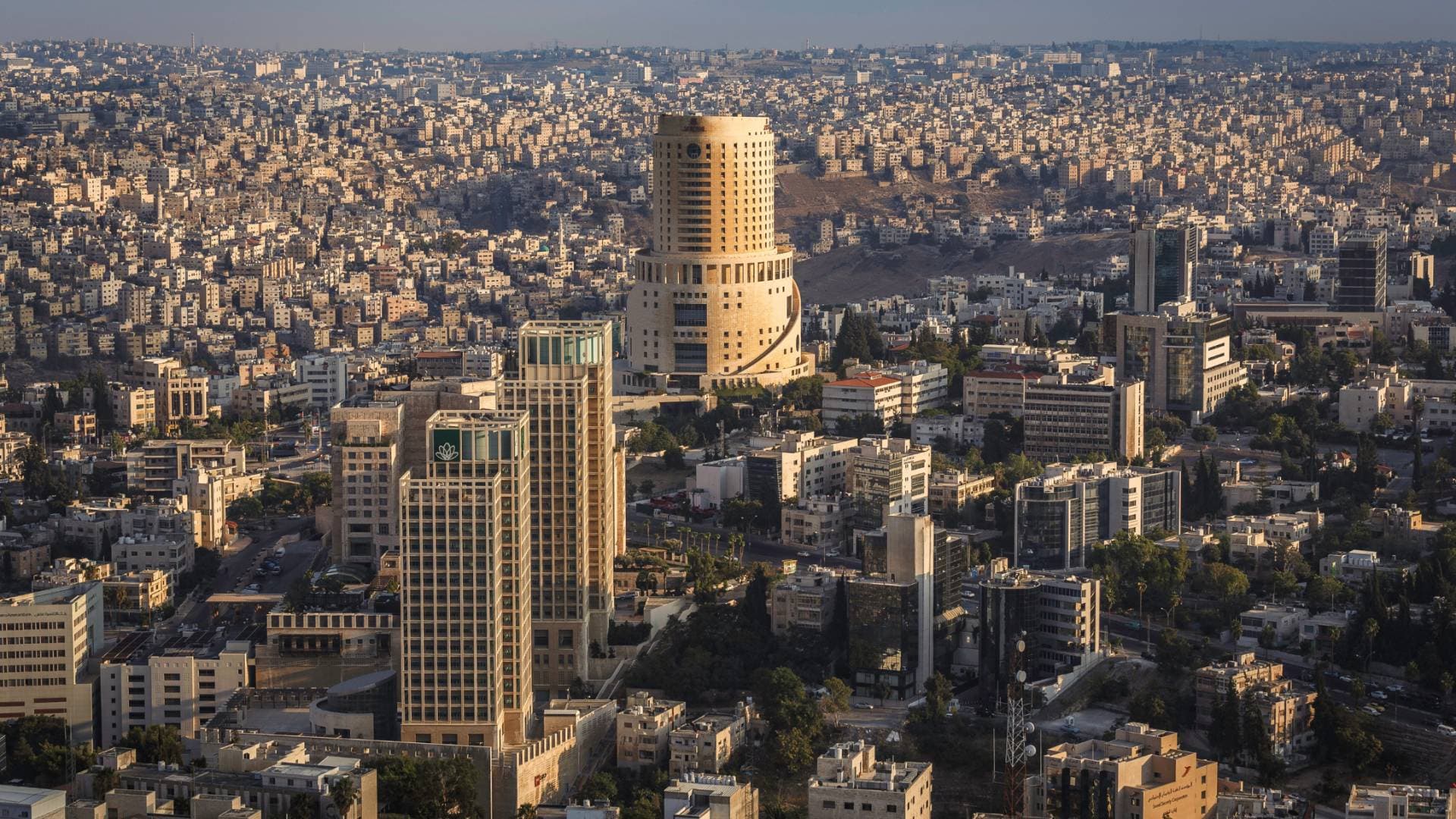 انخفاض معدل البطالة في الأردن.. وإحصائيات جديدة تكشف التغيرات بين الجنسين