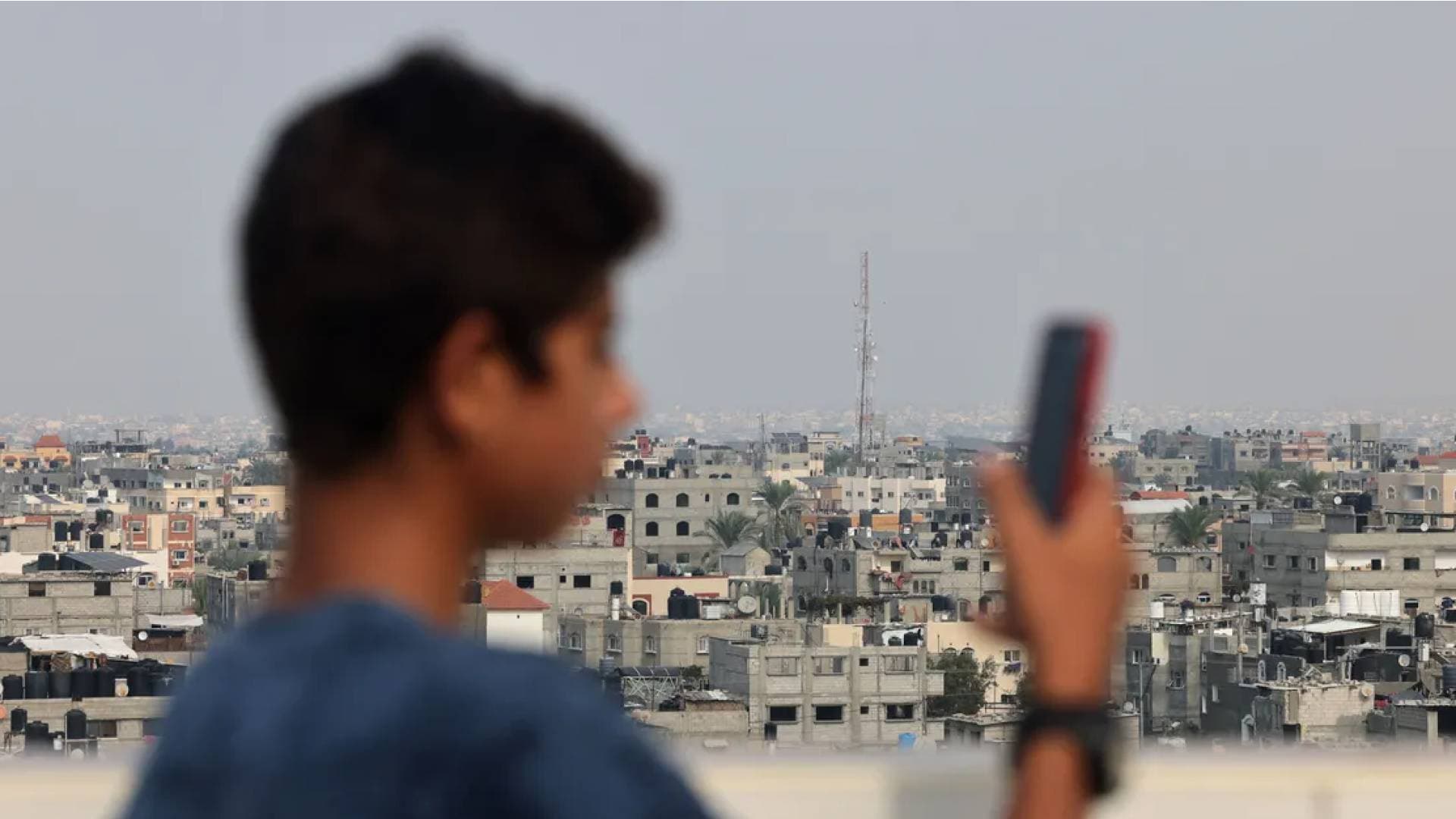 توقف خدمات الإنترنت المنزلي عن مناطق وسط وجنوب قطاع غزة