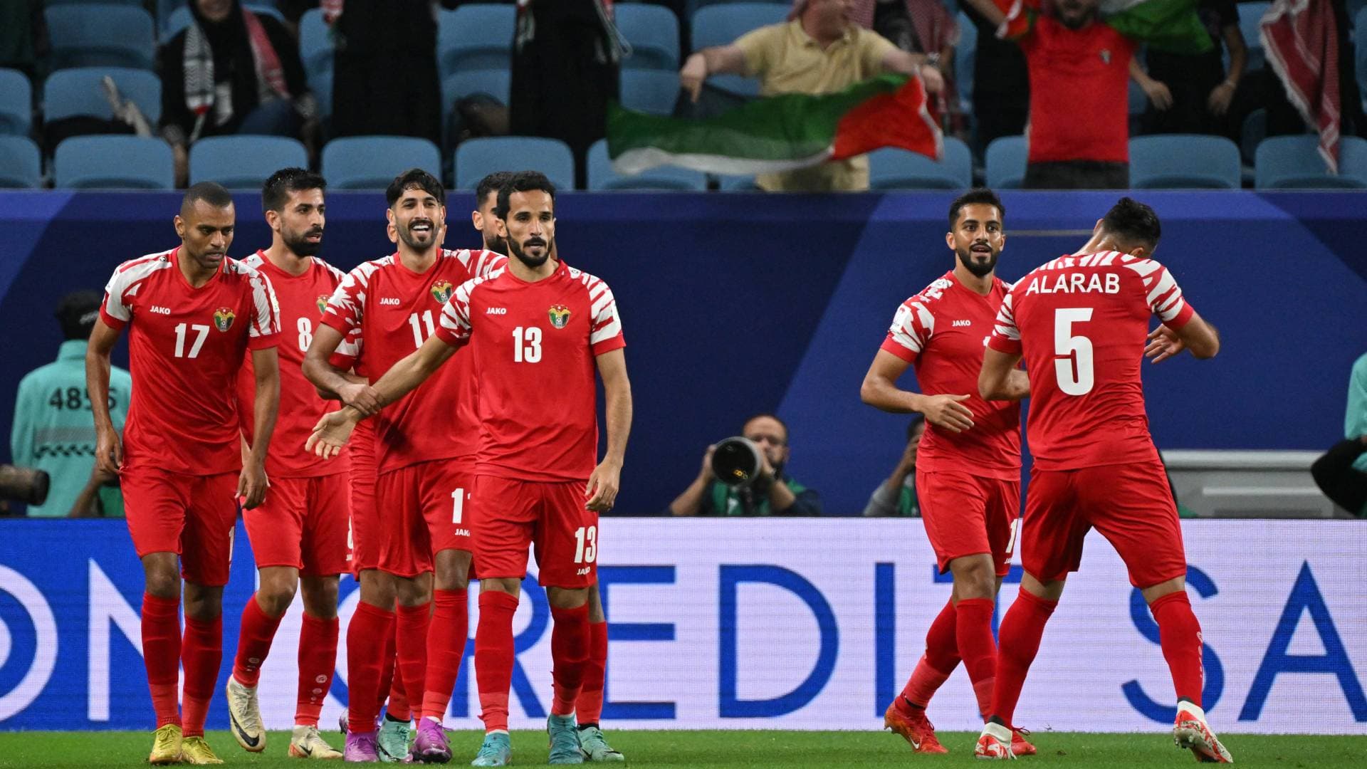 منتخب الأردن يواجه فلسطين بطموحات تصحيح المسار نحو المونديال