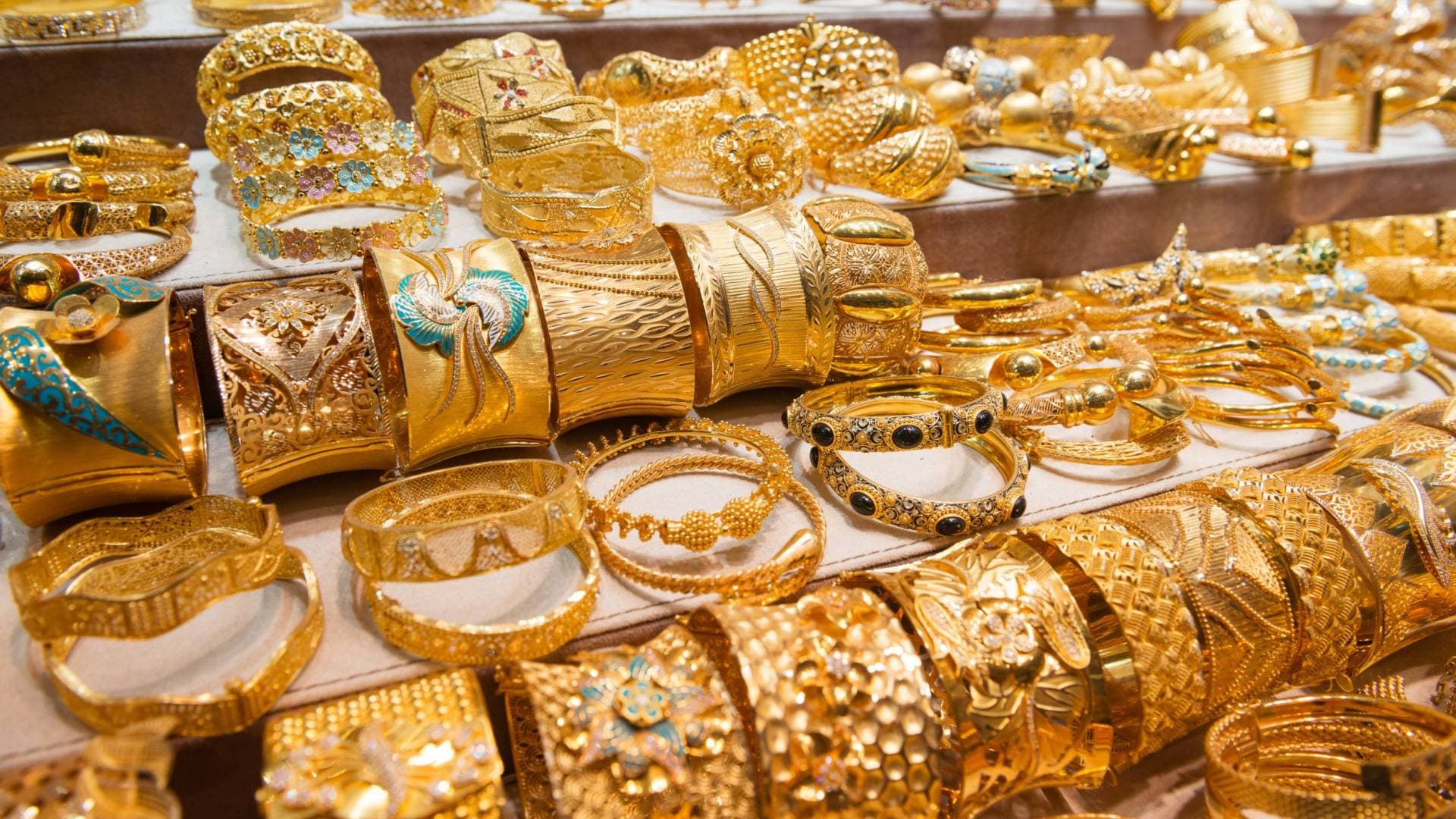ارتفاع أسعار الذهب إلى أرقام فلكية في الأردن السبت