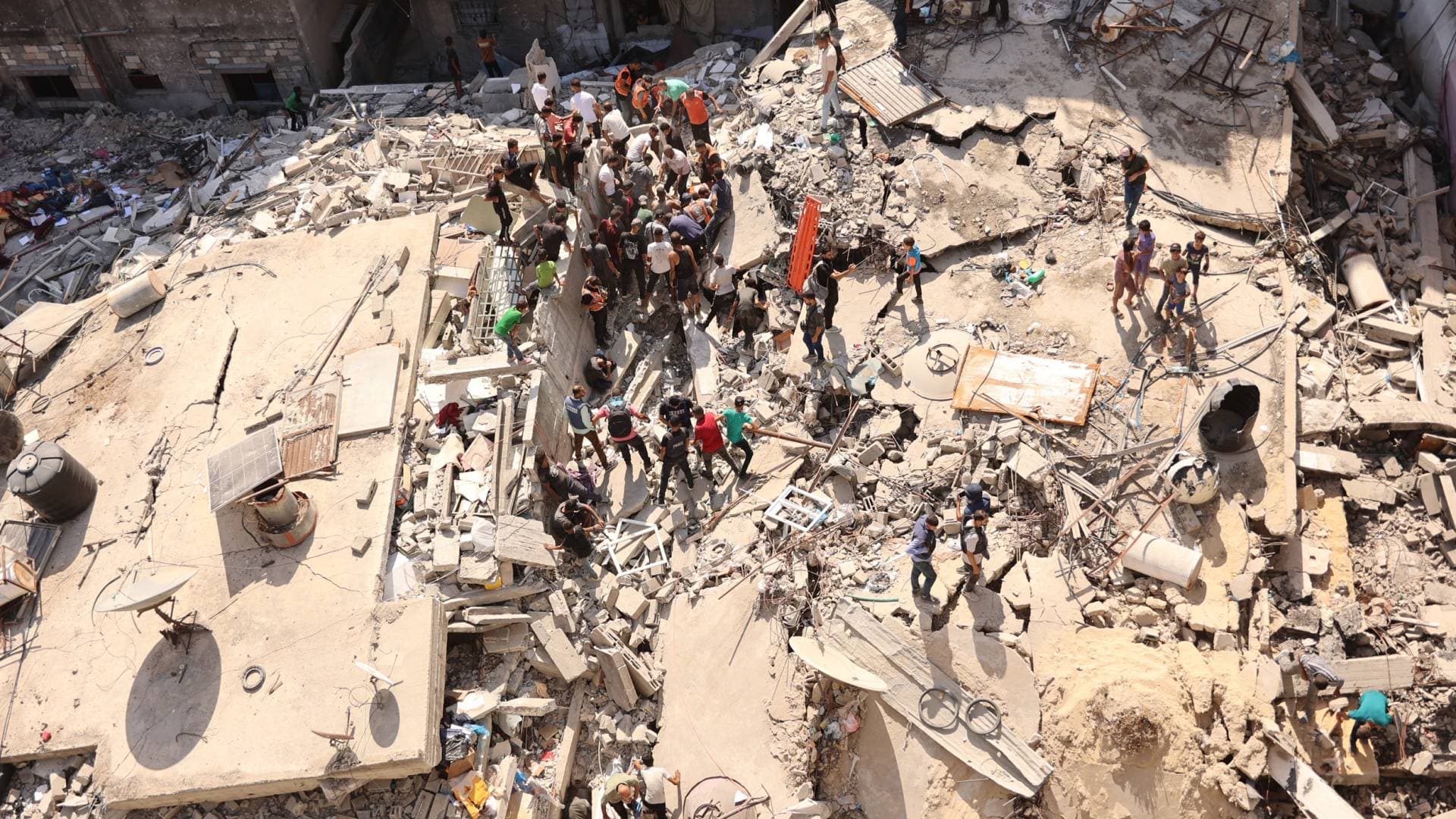 الأردن يرحب بدعوة ماكرون وقف تصدير أسلحة للاحتلال تستخدم في العدوان على غزة
