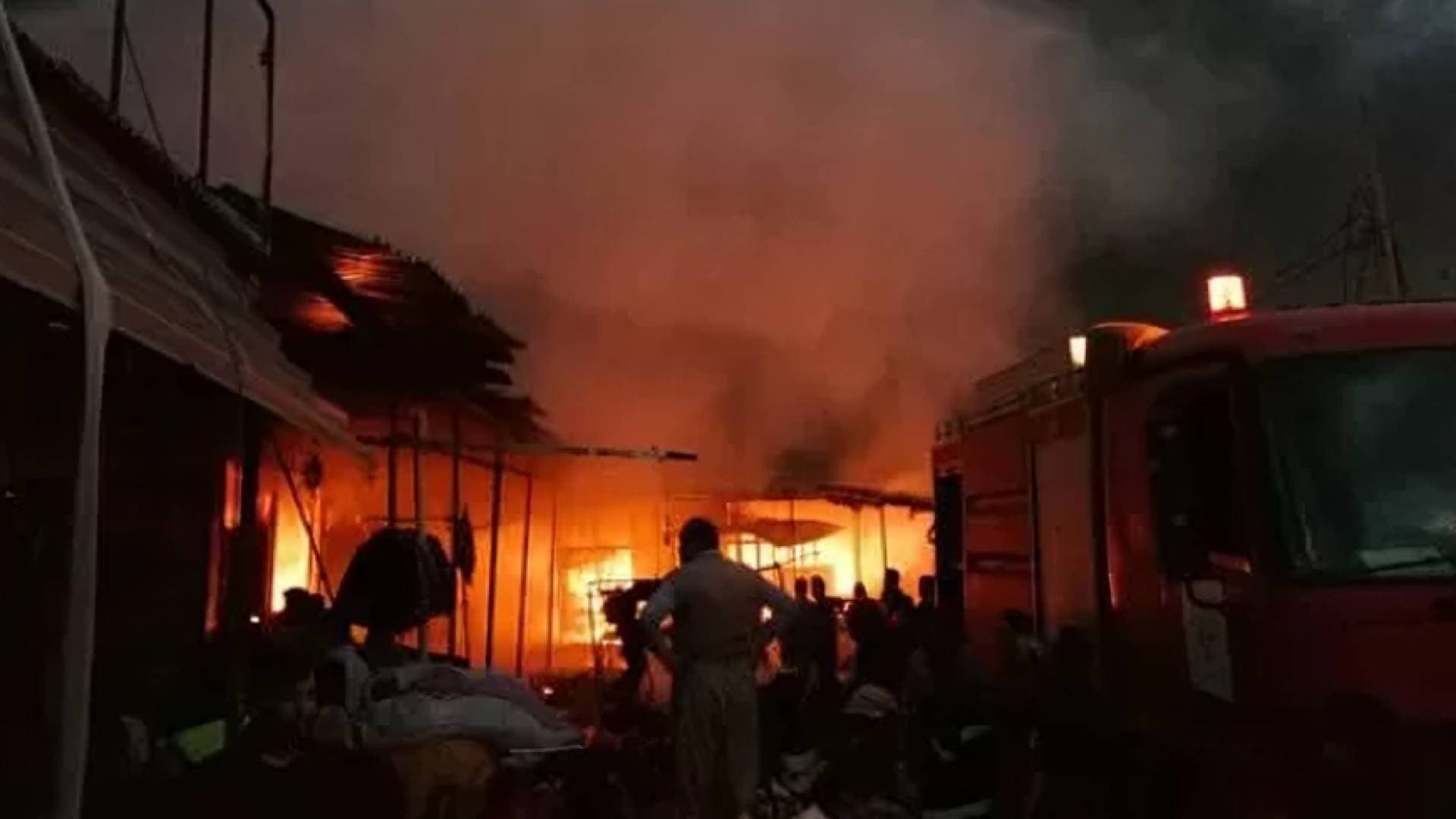 الأمن العام: الدفاع المدني ينقذ عائلة من حريق منزل في إربد بعملية حرجة