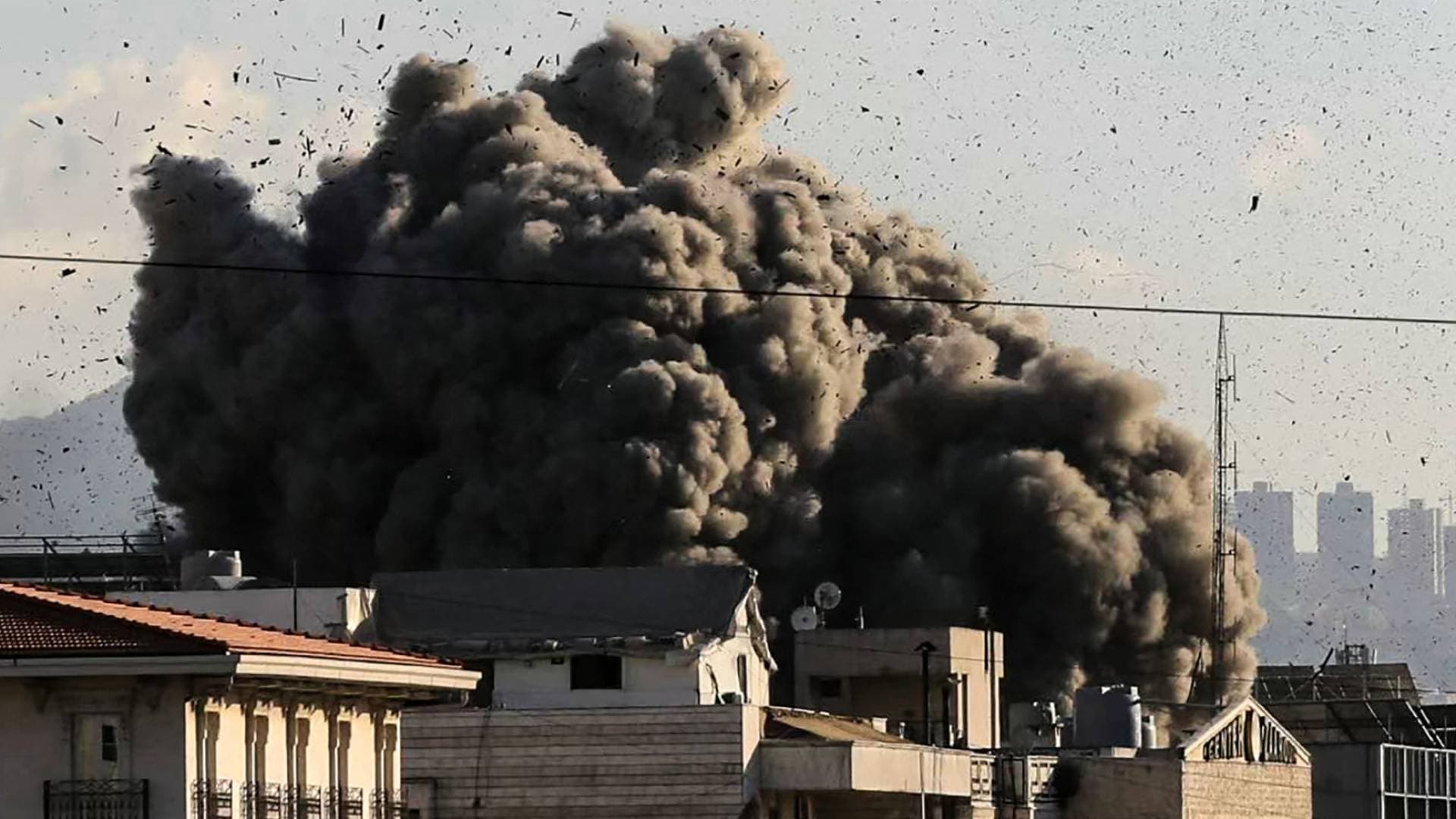 إعلام عبري: قرار بزيادة عدد الغارات في لبنان بهدف الضغط على حزب الله