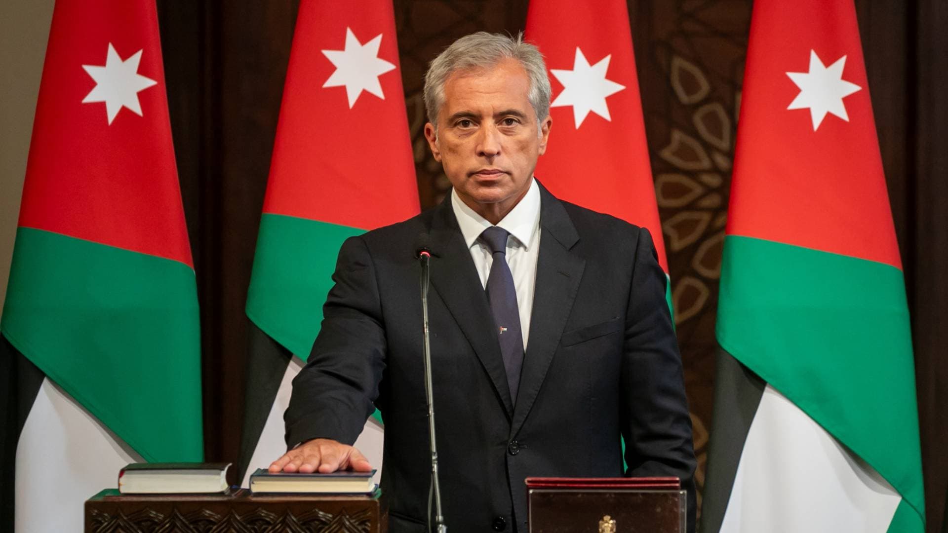 رئيس الوزراء يهنئ بالعام الجديد وهذا ما قاله