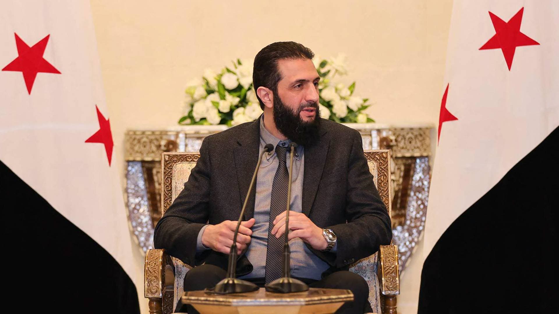 الشرع يهنئ الرئيس اللبناني جوزيف عون على توليه الرئاسة