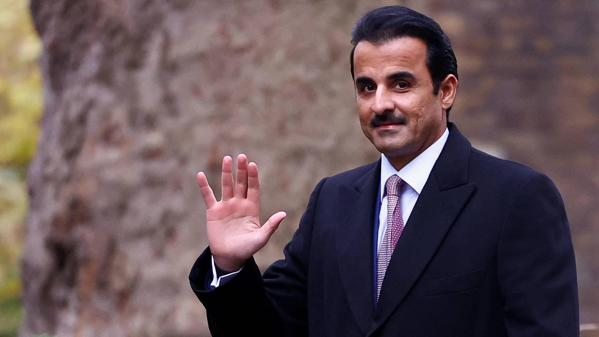 أمير قطر يزور دمشق في أول زيارة لزعيم عربي منذ سقوط نظام الأسد