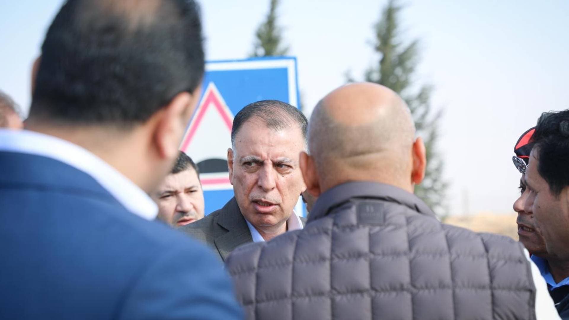 وزير الداخلية يتفقد مركز حدود جابر وقرى قضاء دير الكهف.. صور