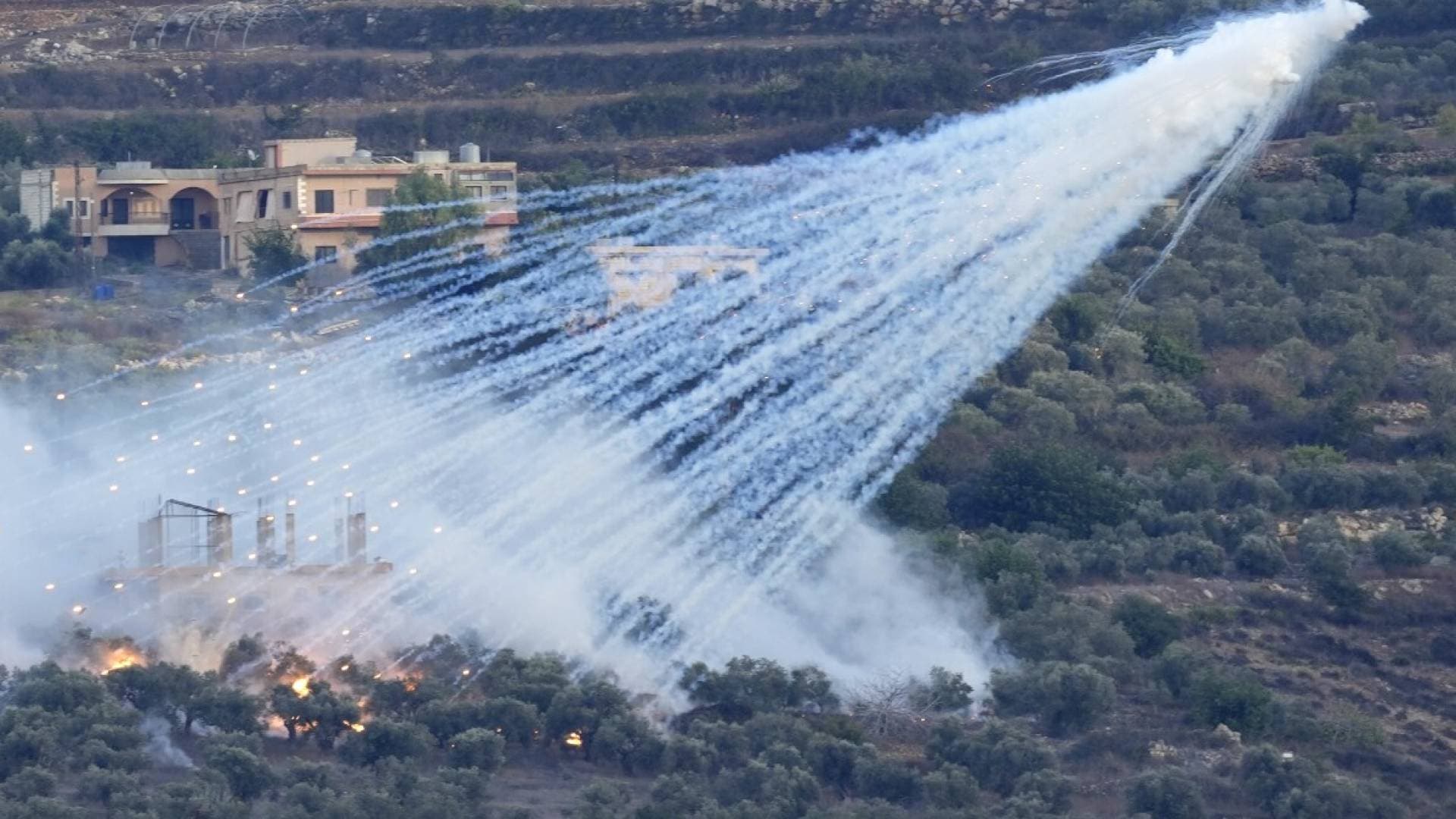 حزب الله: ننفي أي علاقة لنا بإطلاق الصواريخ من جنوب لبنان على الأراضي الفلسطينية المحتلة