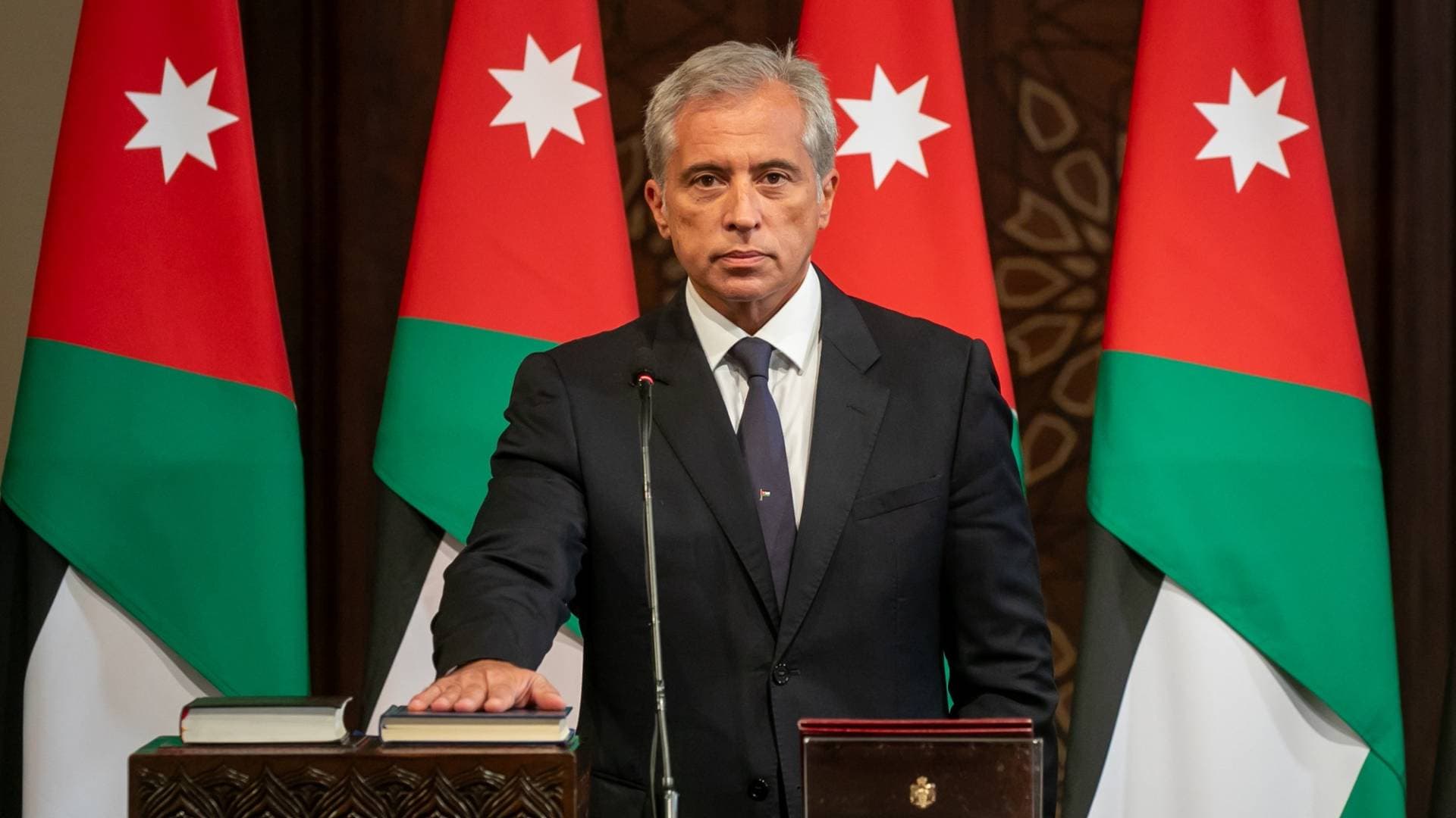 رئيس الوزراء: لا مكان لدينا لولاءات لغير الأردن ولا لميليشيات تعبث بأمنه واستقراره