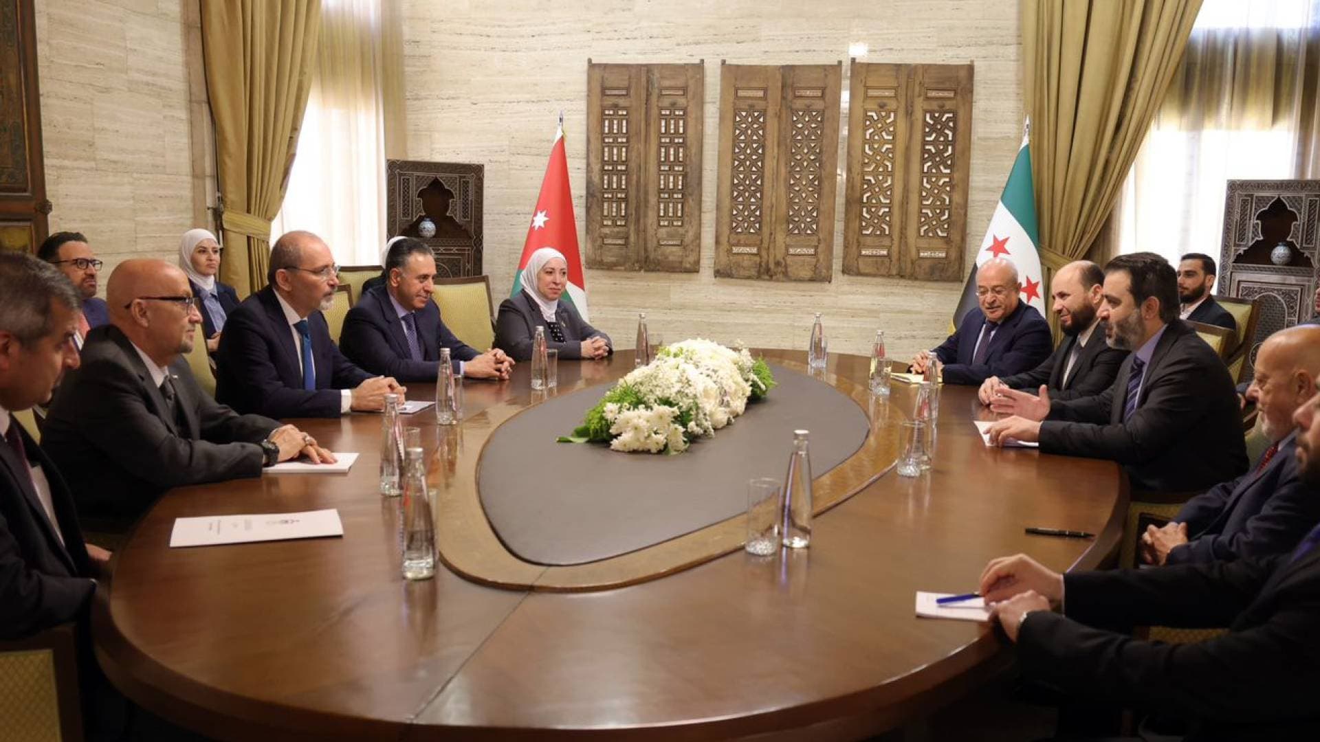 الصفدي ووزير الخارجية السوري يوقعان مذكرة تفاهم حول إنشاء وتفعيل مجلس التنسيق الأعلى - فيديوهات
