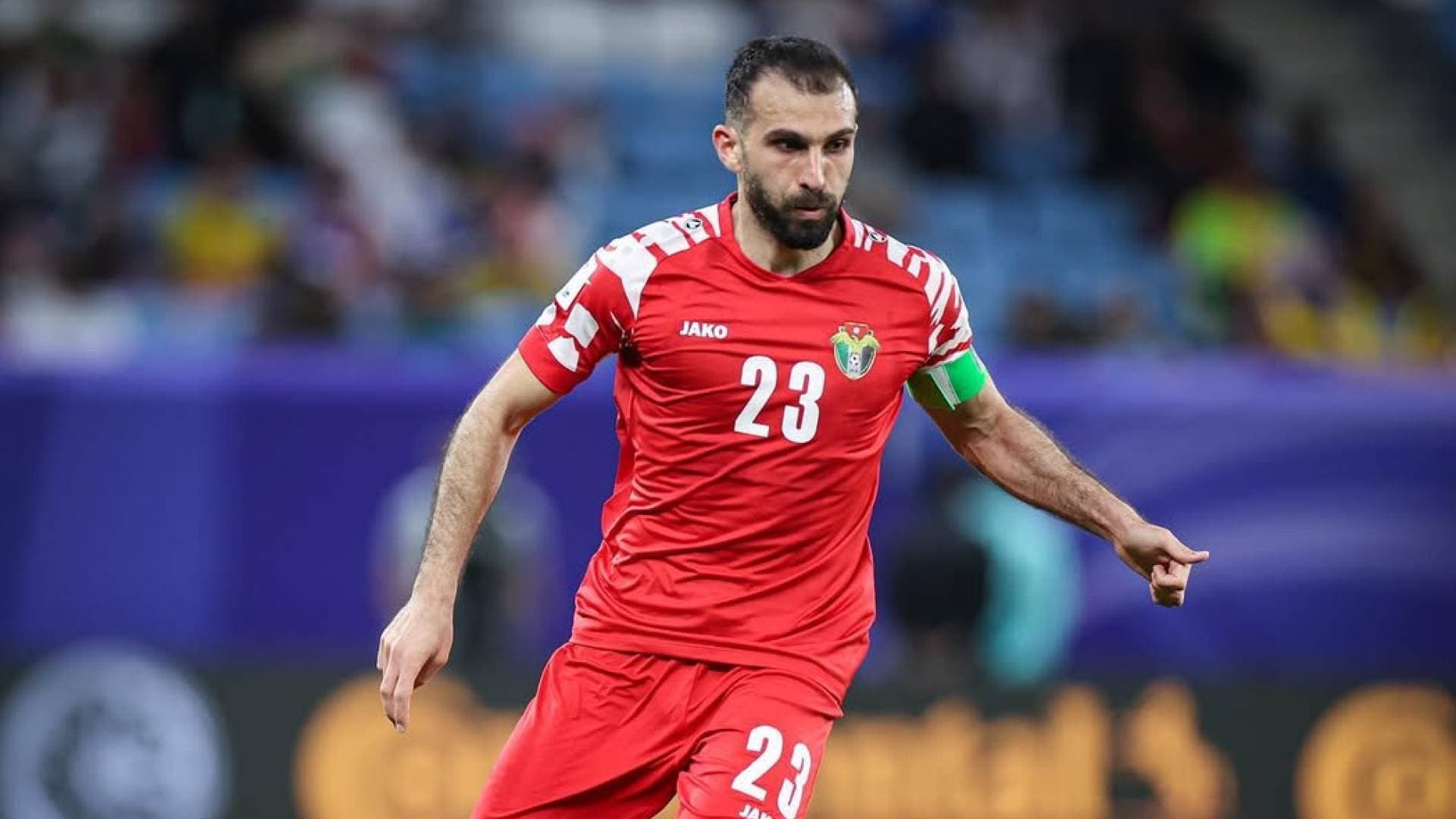 إصابة قائد النشامى إحسان حداد بقطع في وتر العرقوب ولاعبو المنتخب يطمئنون على صحته - فيديو