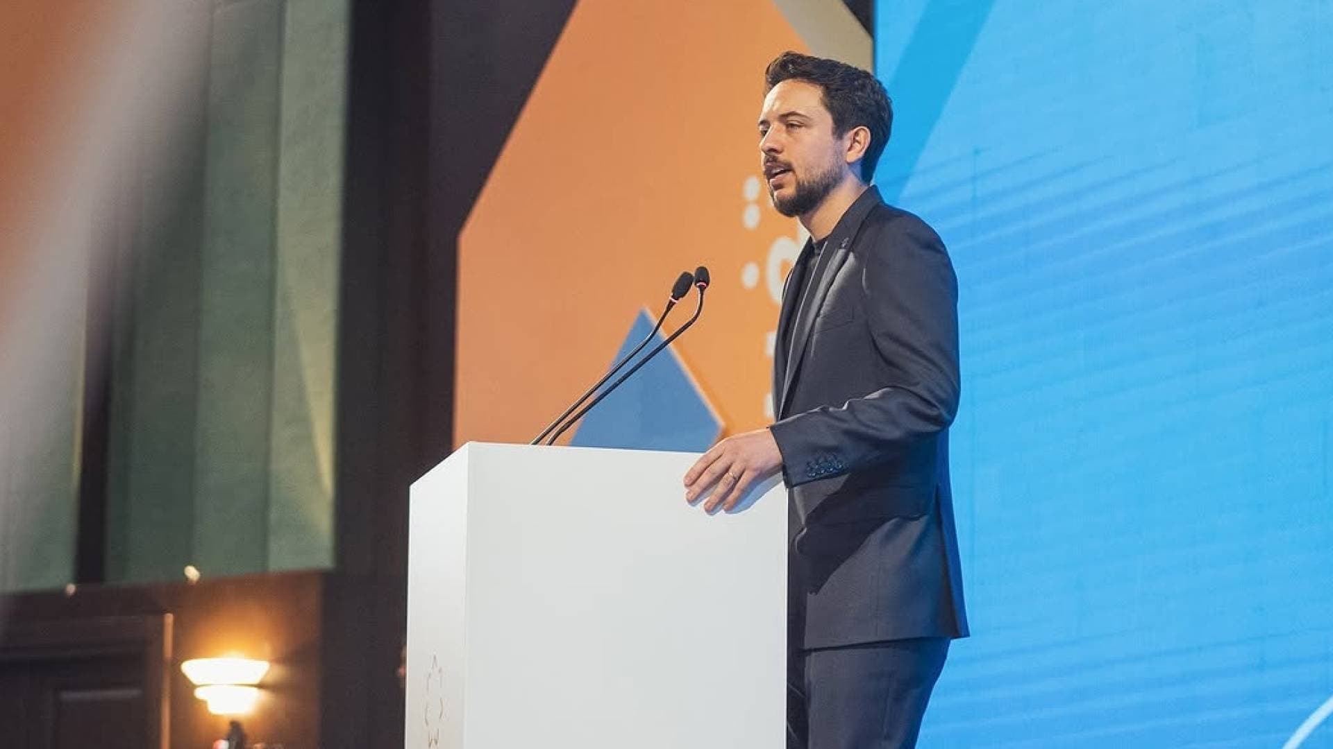 ولي العهد: سعدت اليوم بافتتاح أعمال منتدى تواصل 2025.. فيديو